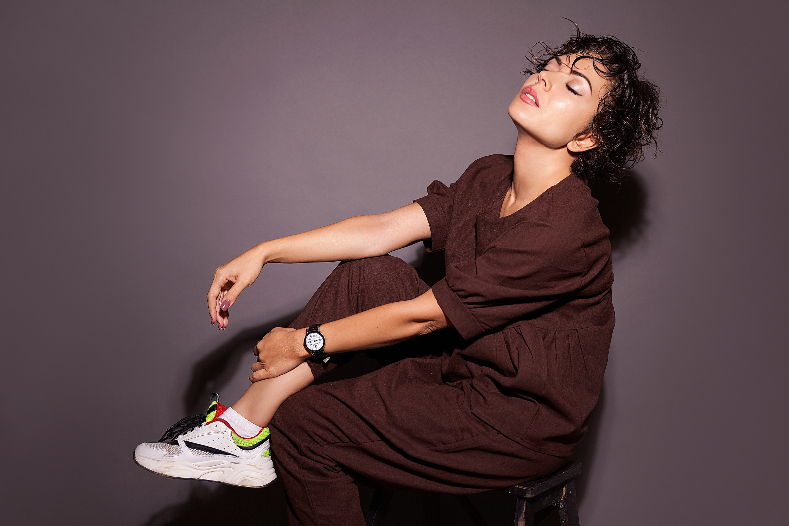 шоу голос, Оксана Казакова певица, вокал, студийная фотосессия, портрет