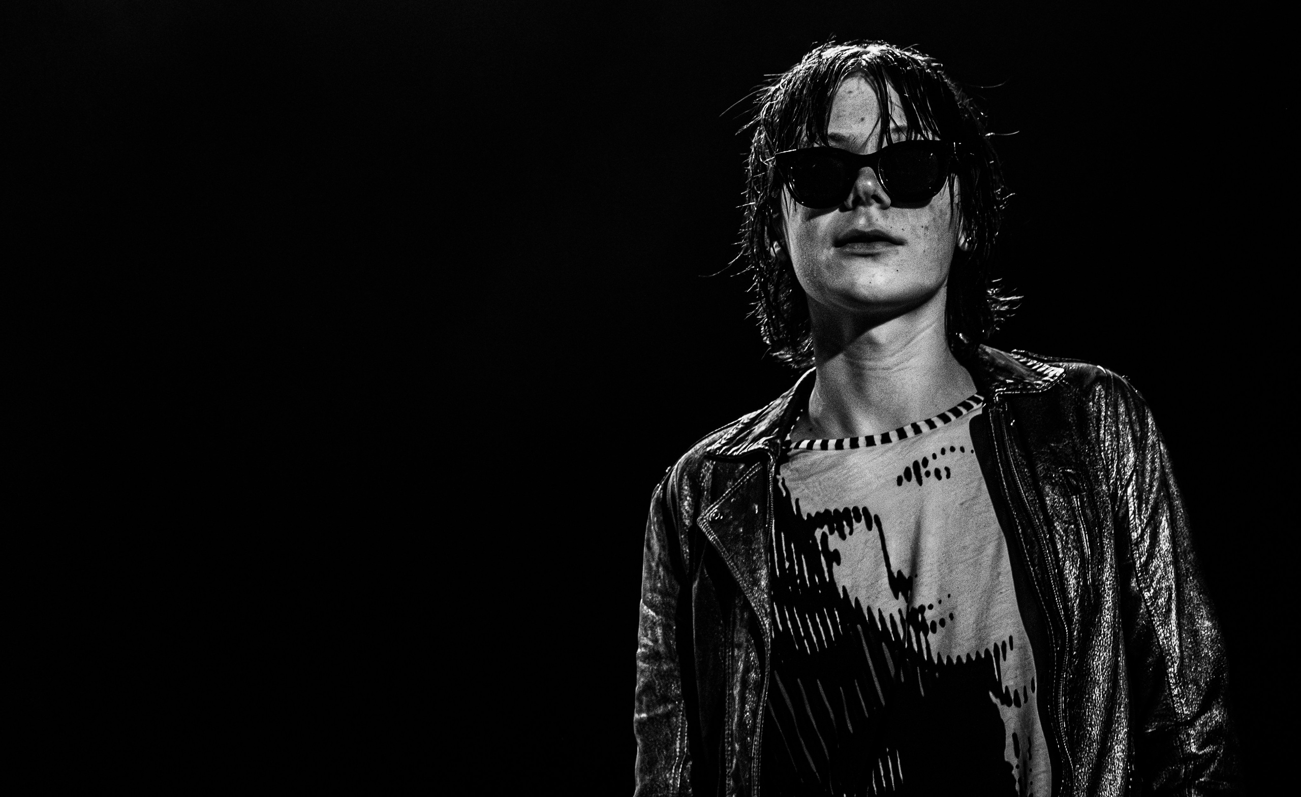 @ФакШиза 29.12.2025. Коммерческий и художественный фотограф и видеограф в Москве Арсений Тургенев