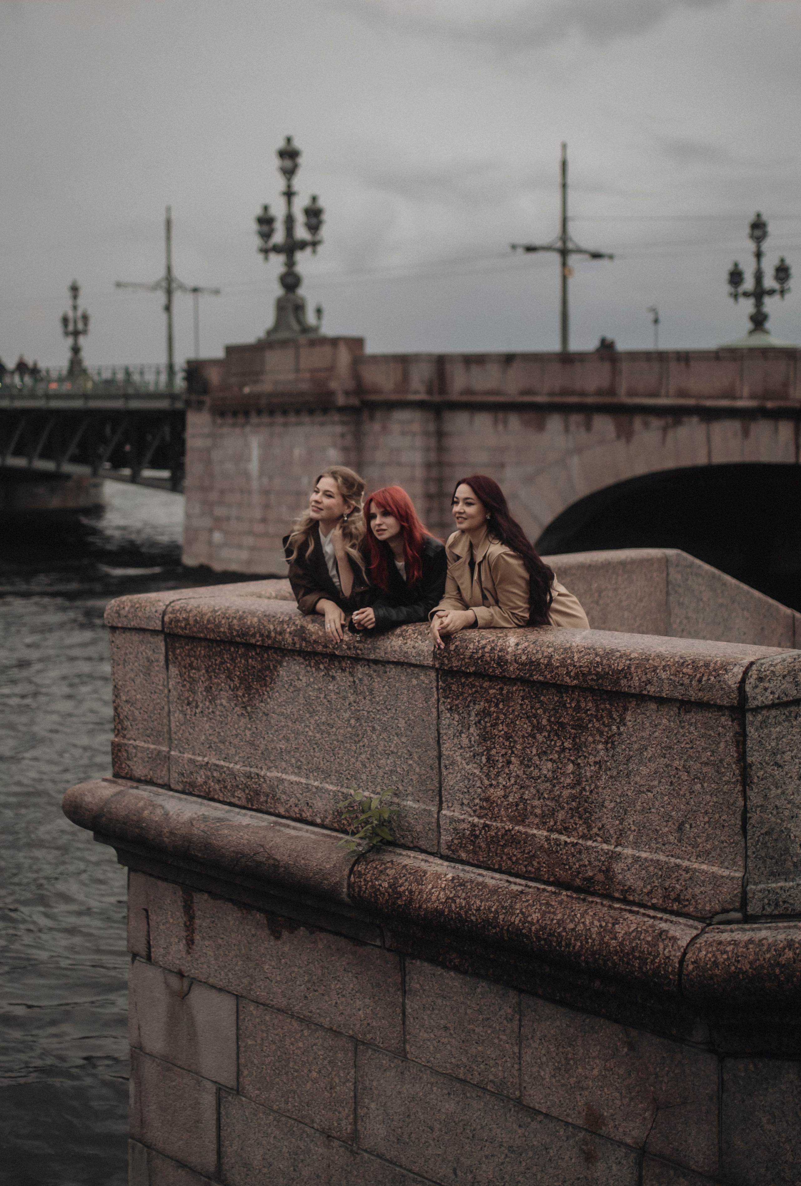 Три сестры. Фотограф в Санкт Петербурге Лара Великова