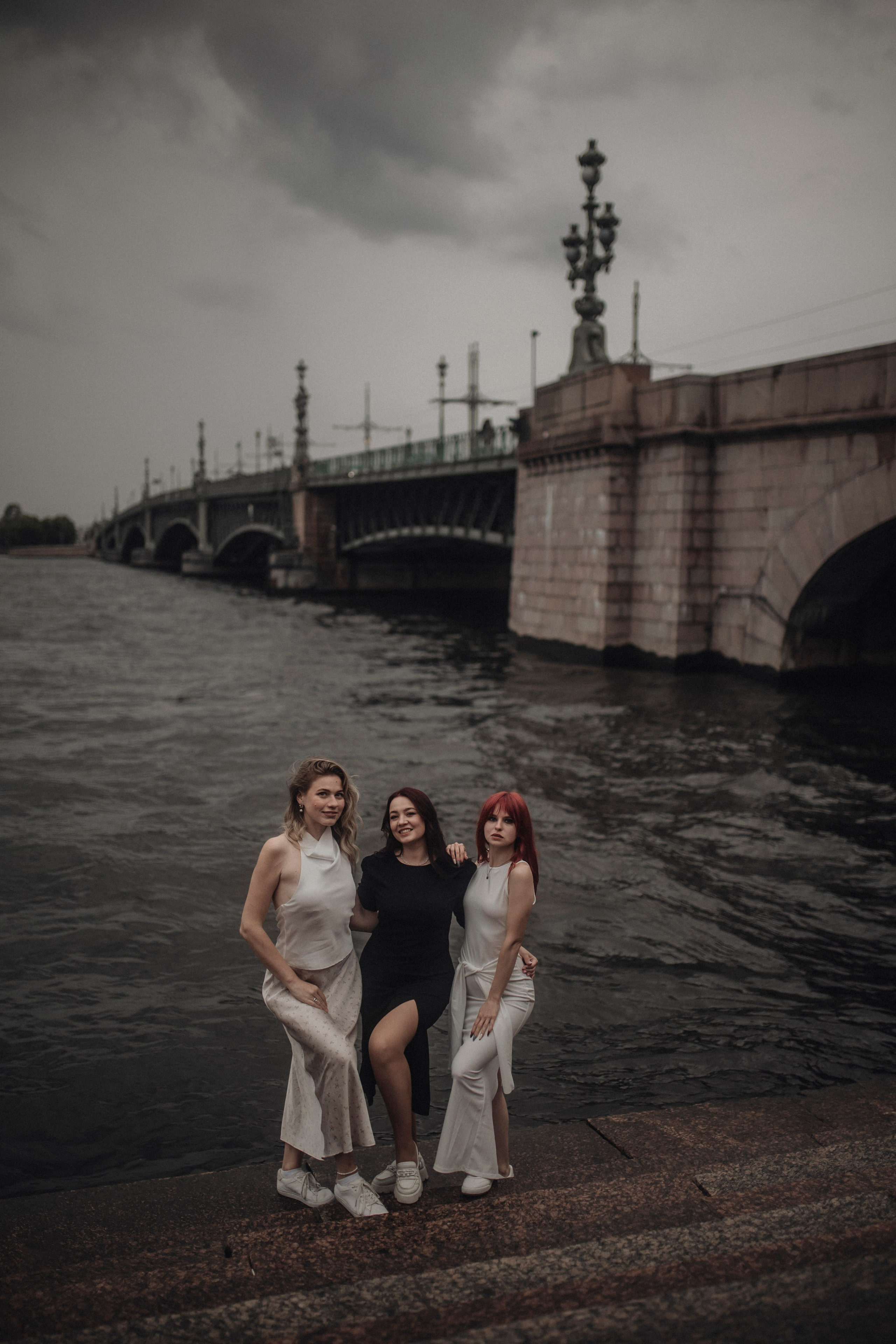 Три сестры. Фотограф в Санкт Петербурге Лара Великова