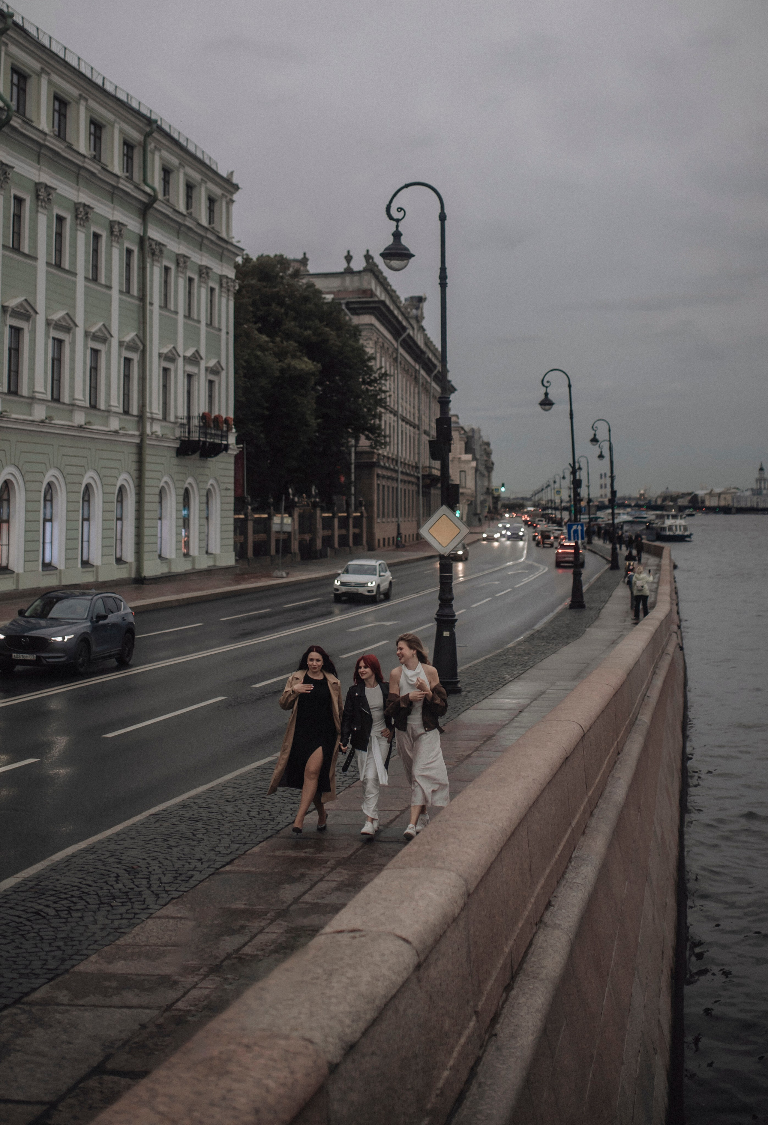 Три сестры. Фотограф в Санкт Петербурге Лара Великова