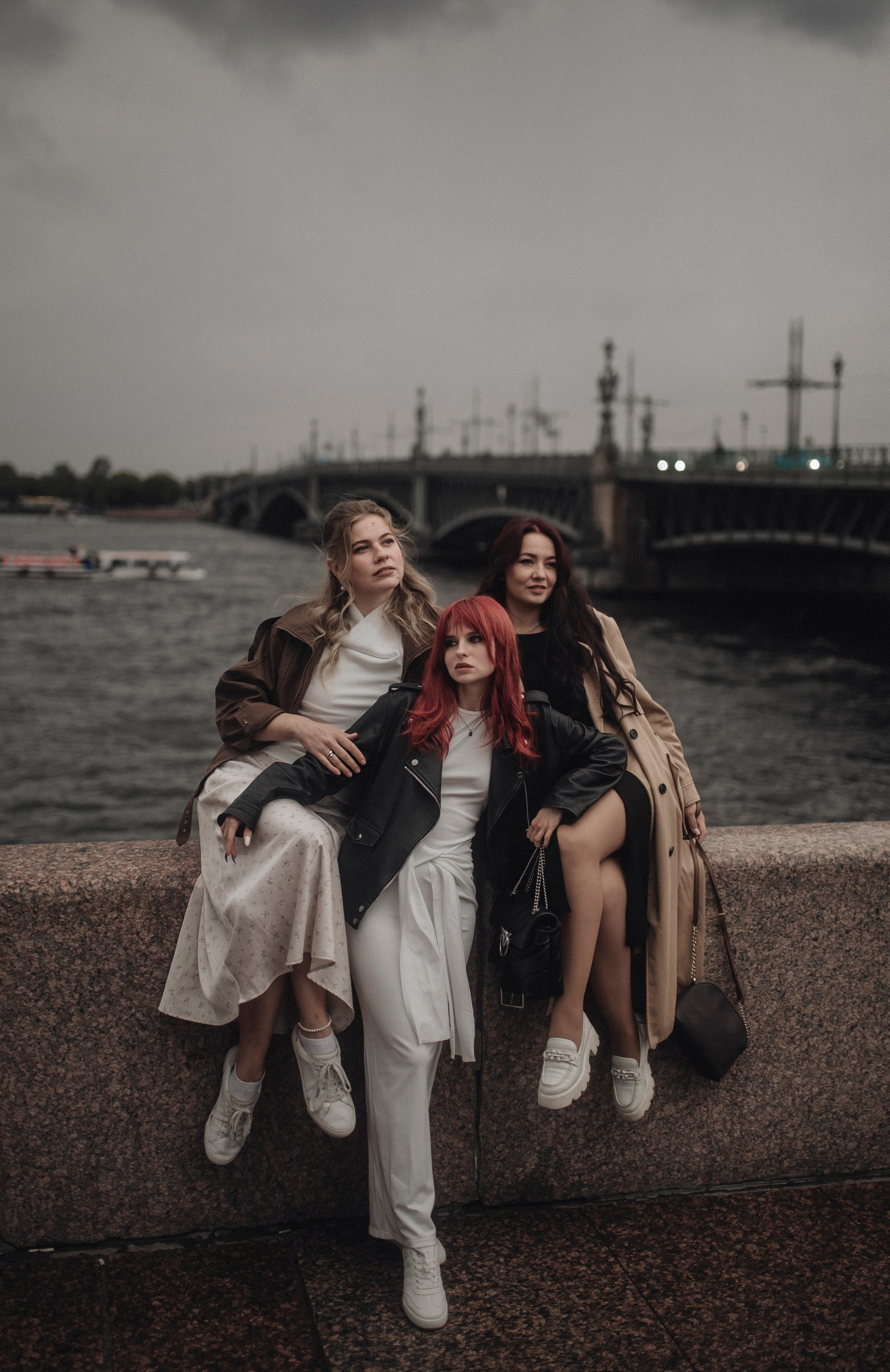 Три сестры. Фотограф в Санкт Петербурге Лара Великова
