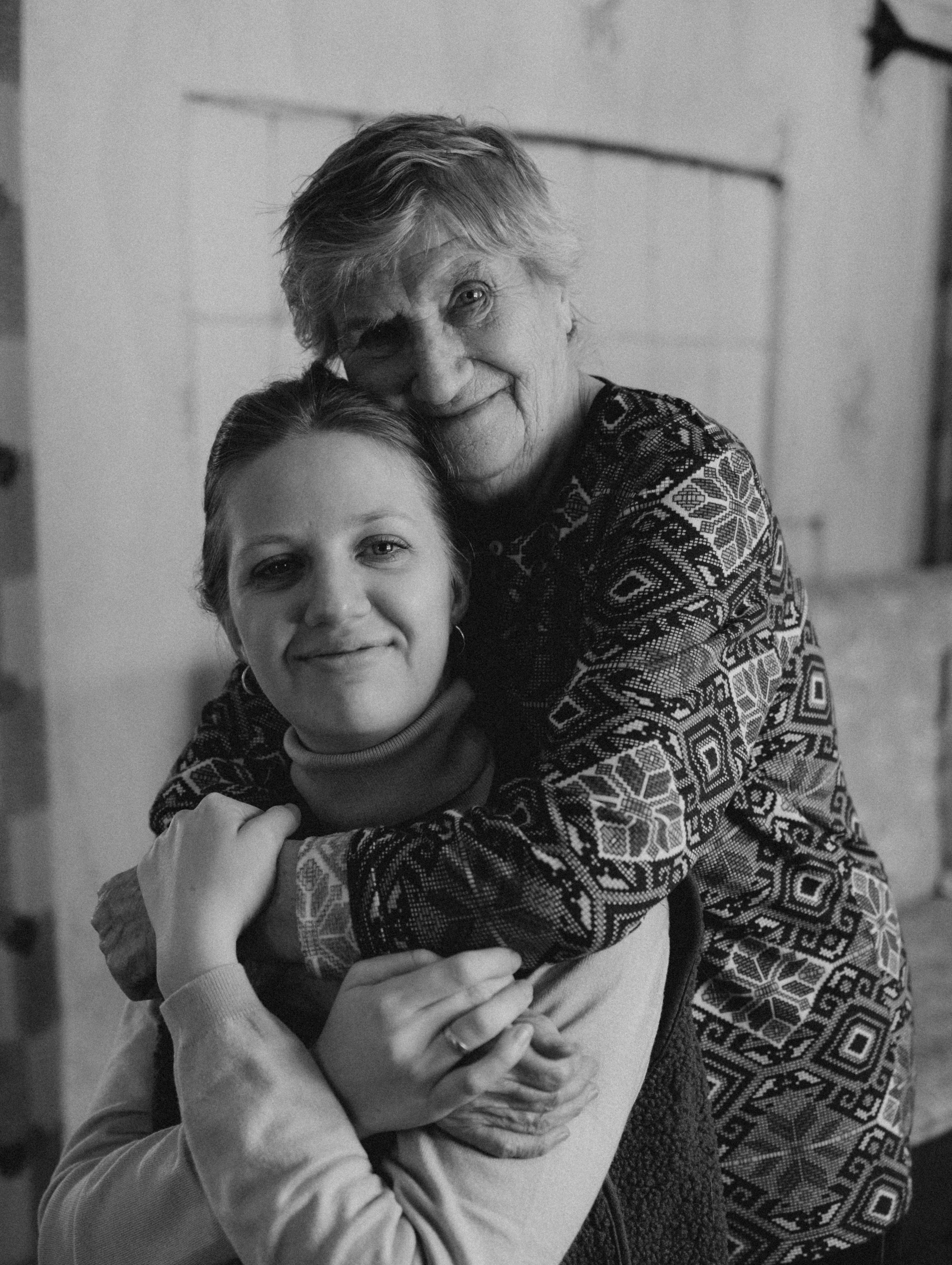 Домашняя история бабушки и внучки. Фотограф Углич и Ярославль Ольга Тятюшкина