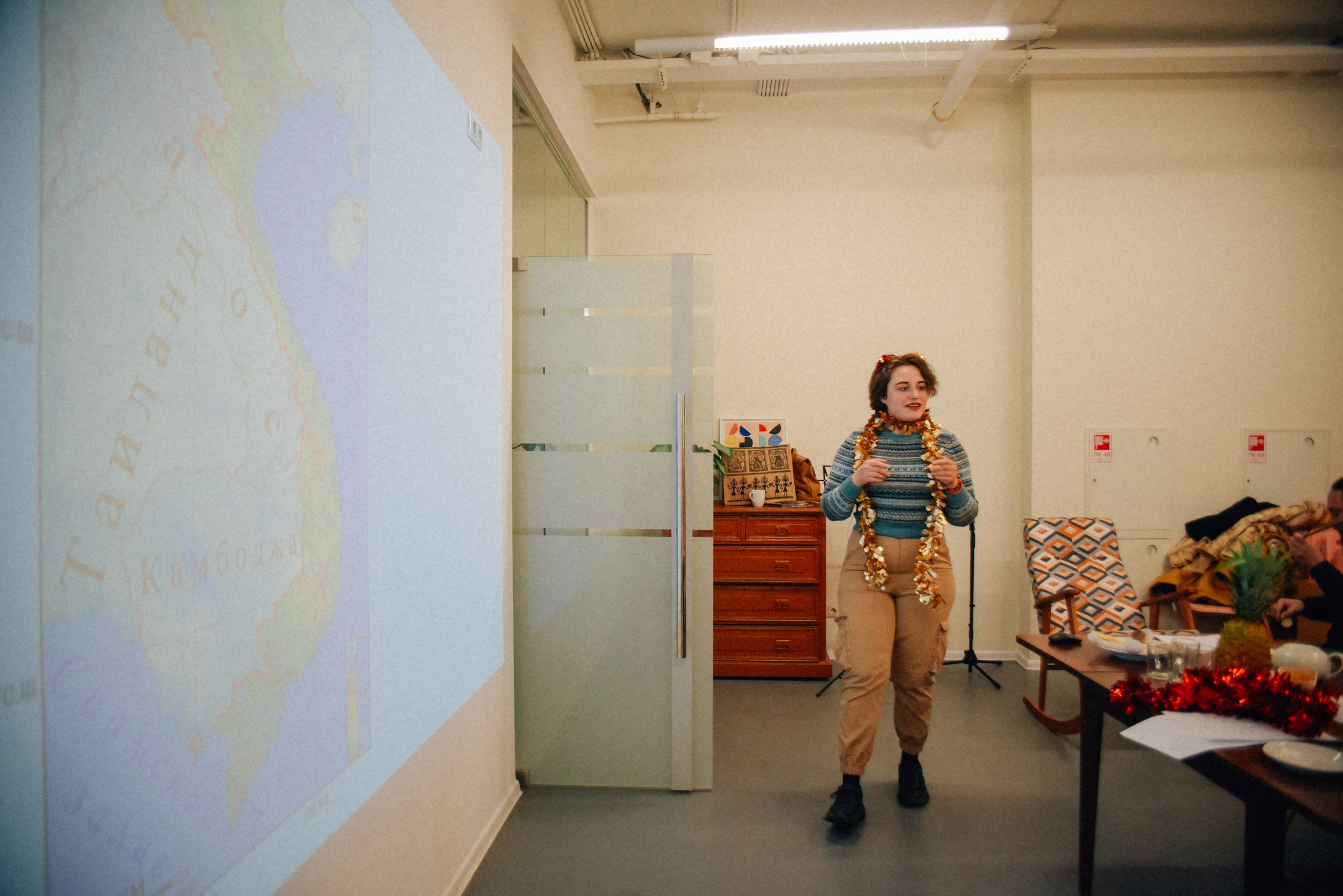 ЧТО ТЫ МЕЛЕШь Вечер вьетнамского караоке. Фотограф Лола Волна, город Москва