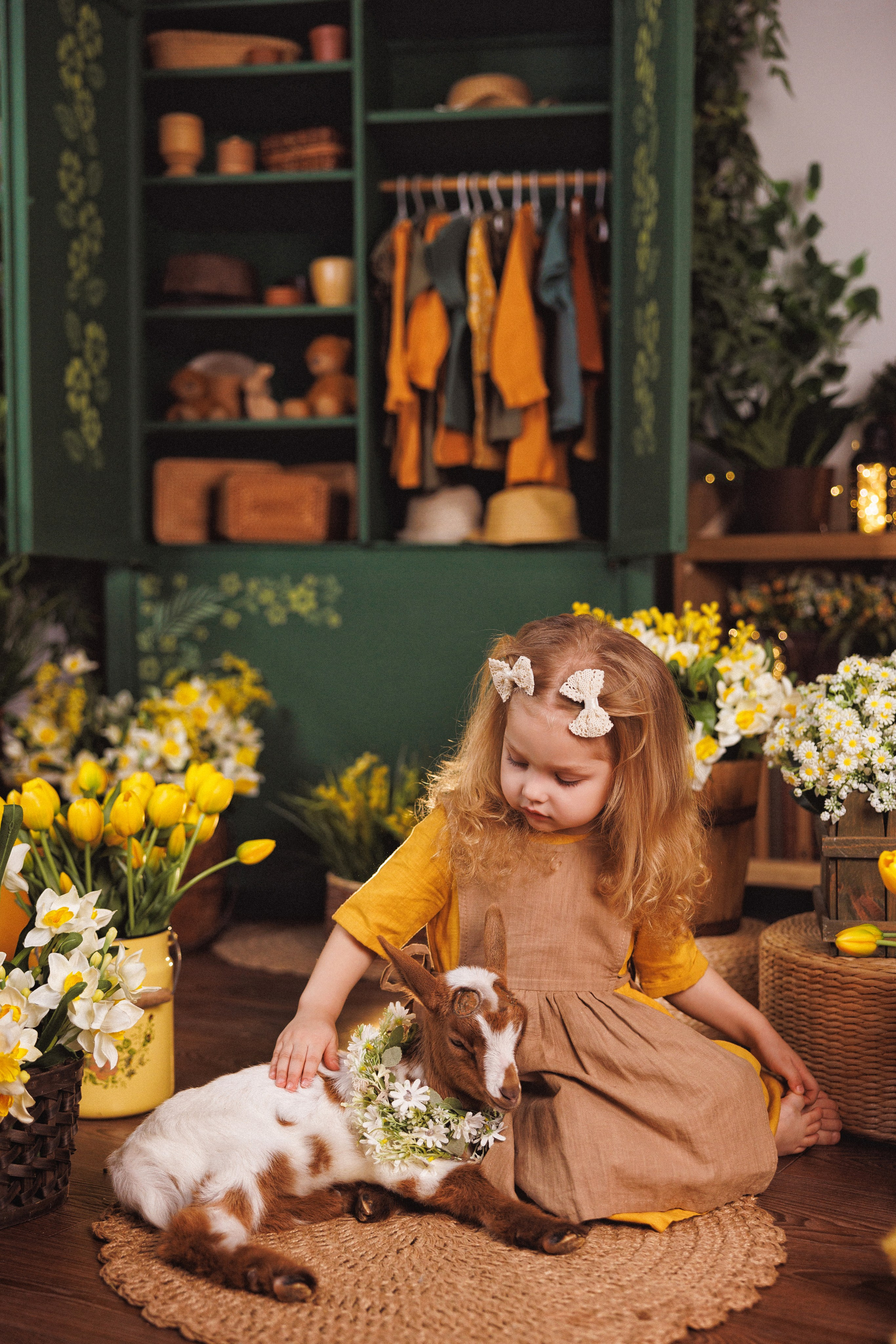 Пасхальная фотосессия с животными (утята, козлик и кролики), в фотостудии «Антураж» город Краснодар. Семейный и детский фотограф в Краснодаре Анна Трашкова