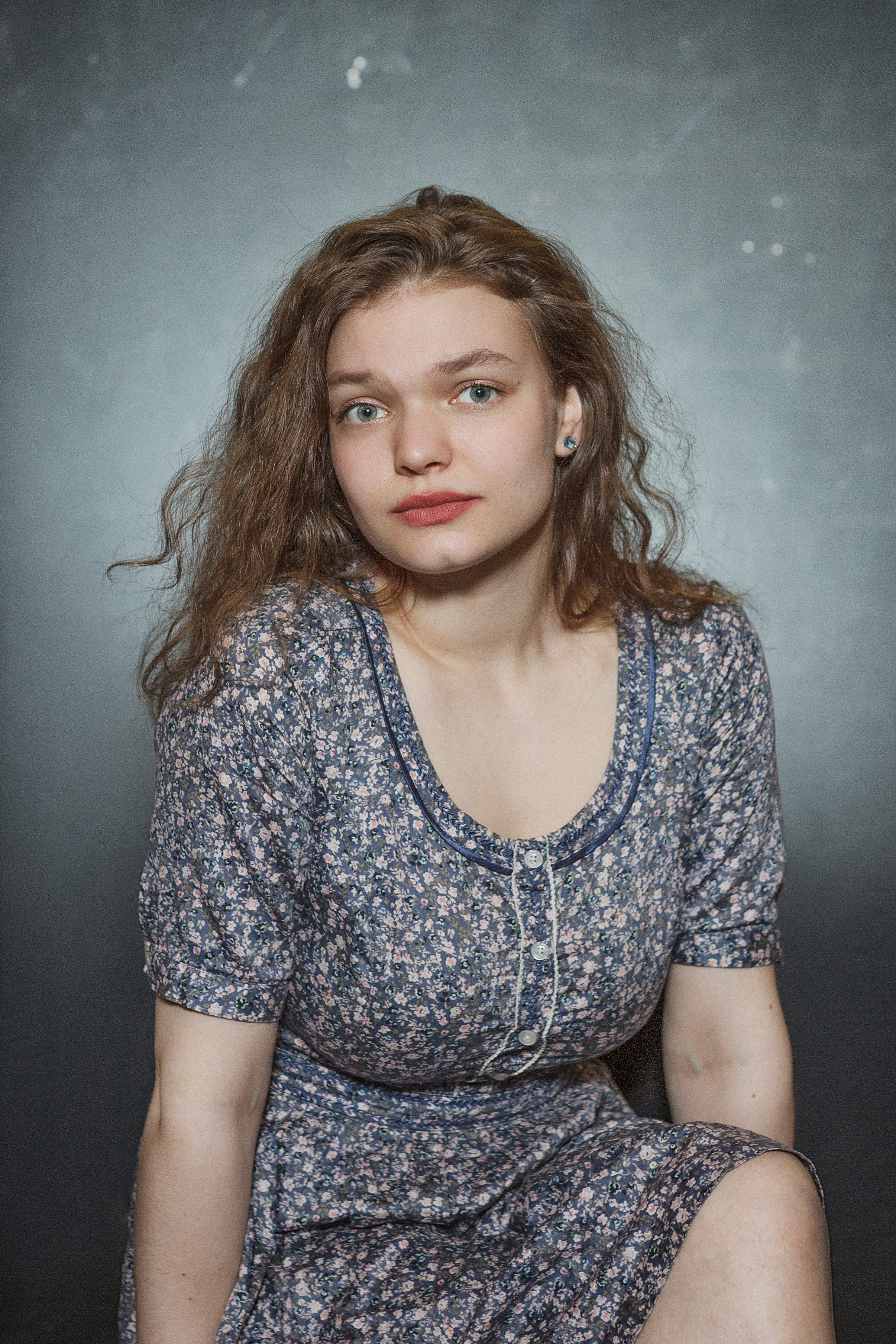 Портрет красивой молодой женщины