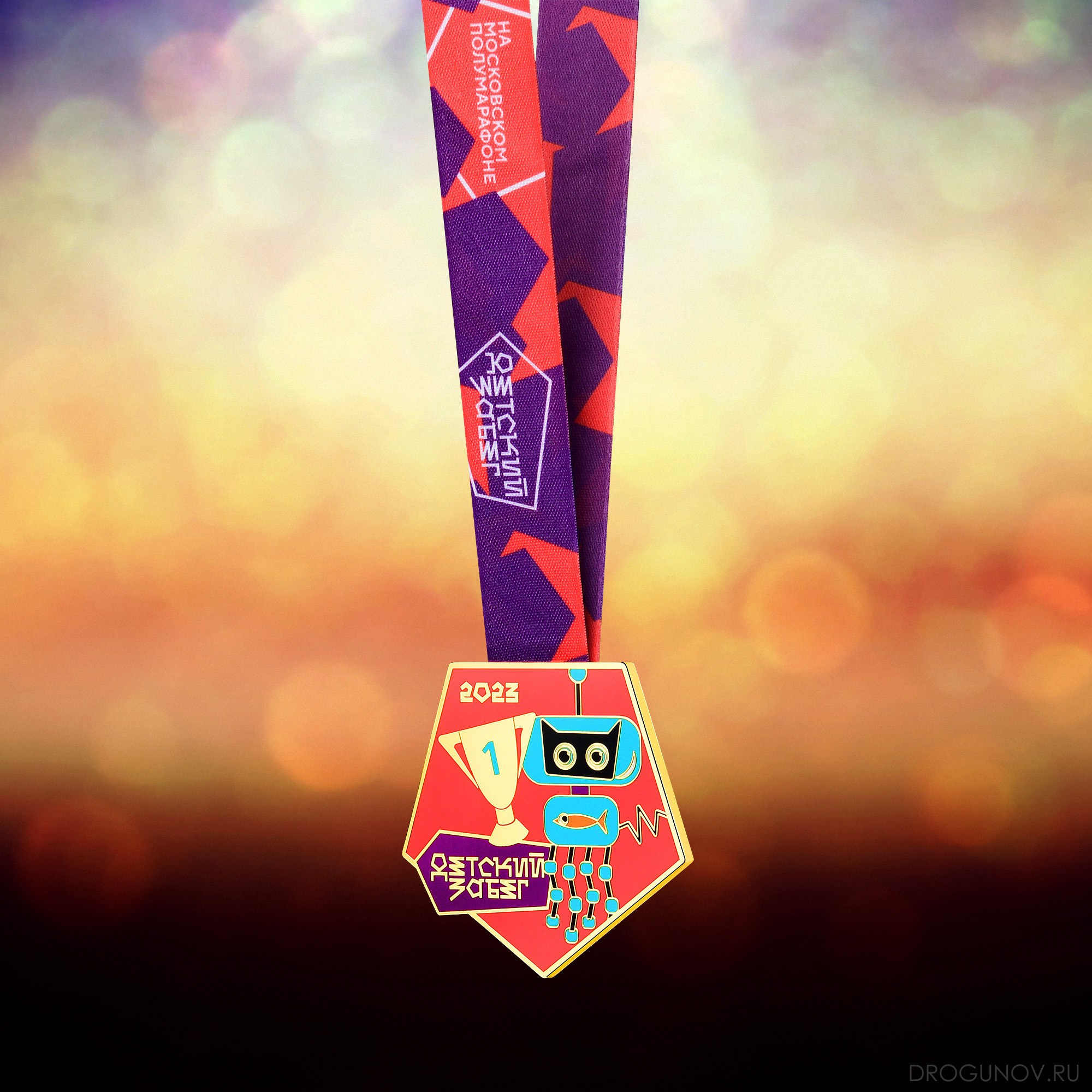 медаль финишера детского забега в лужниках 2023