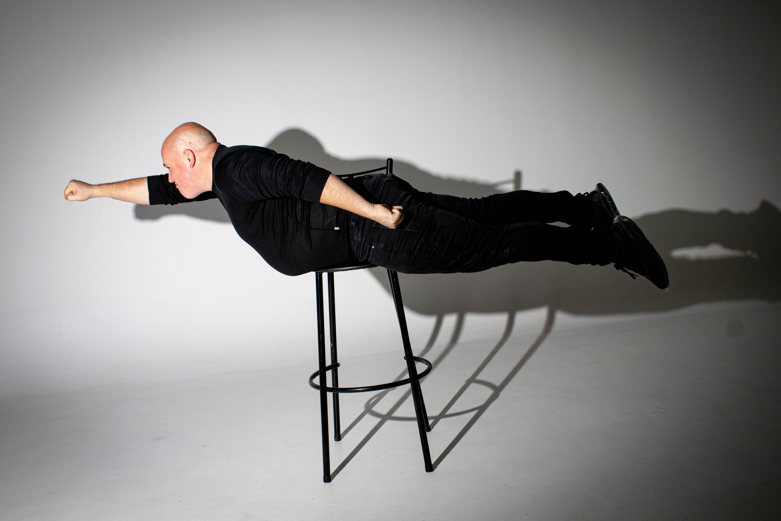 СТУДИЯ. Уличный фотограф Города N