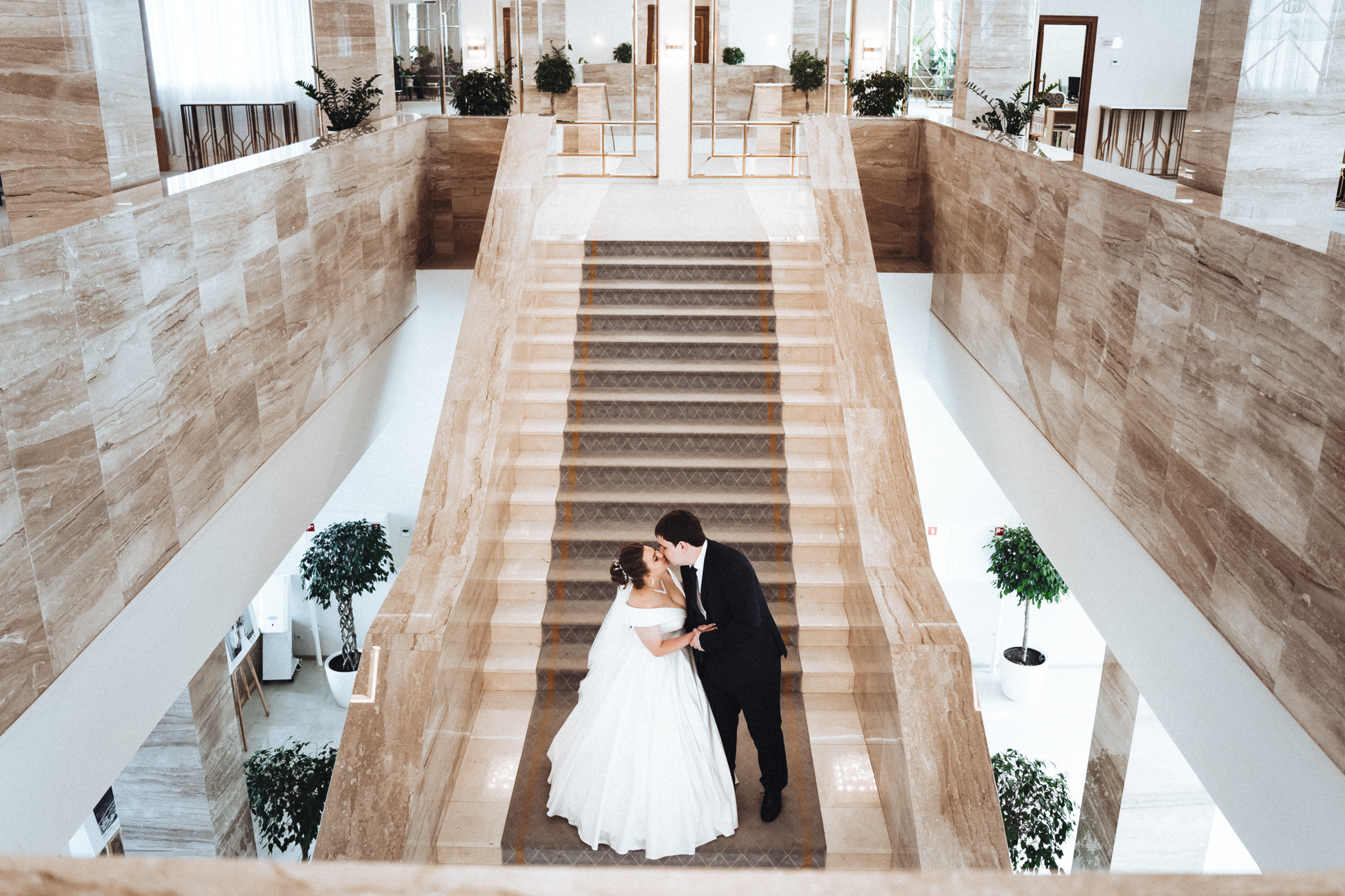 Свадебная съёмка в ЗАГСе. Свадебный и Репортажный фотограф в Москве — Шестак Константин