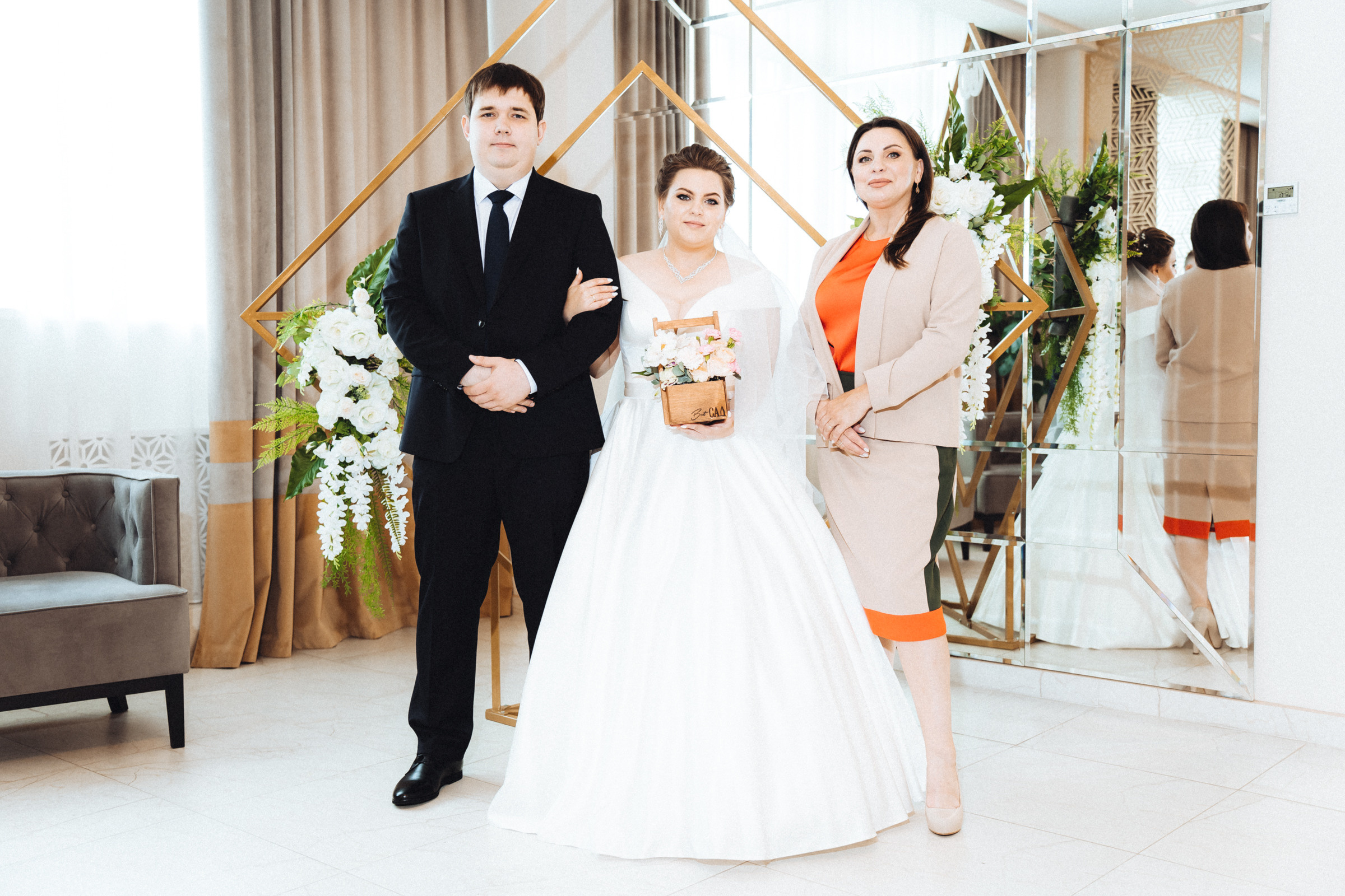 Свадебная съёмка в ЗАГСе. Свадебный и Репортажный фотограф в Москве — Шестак Константин