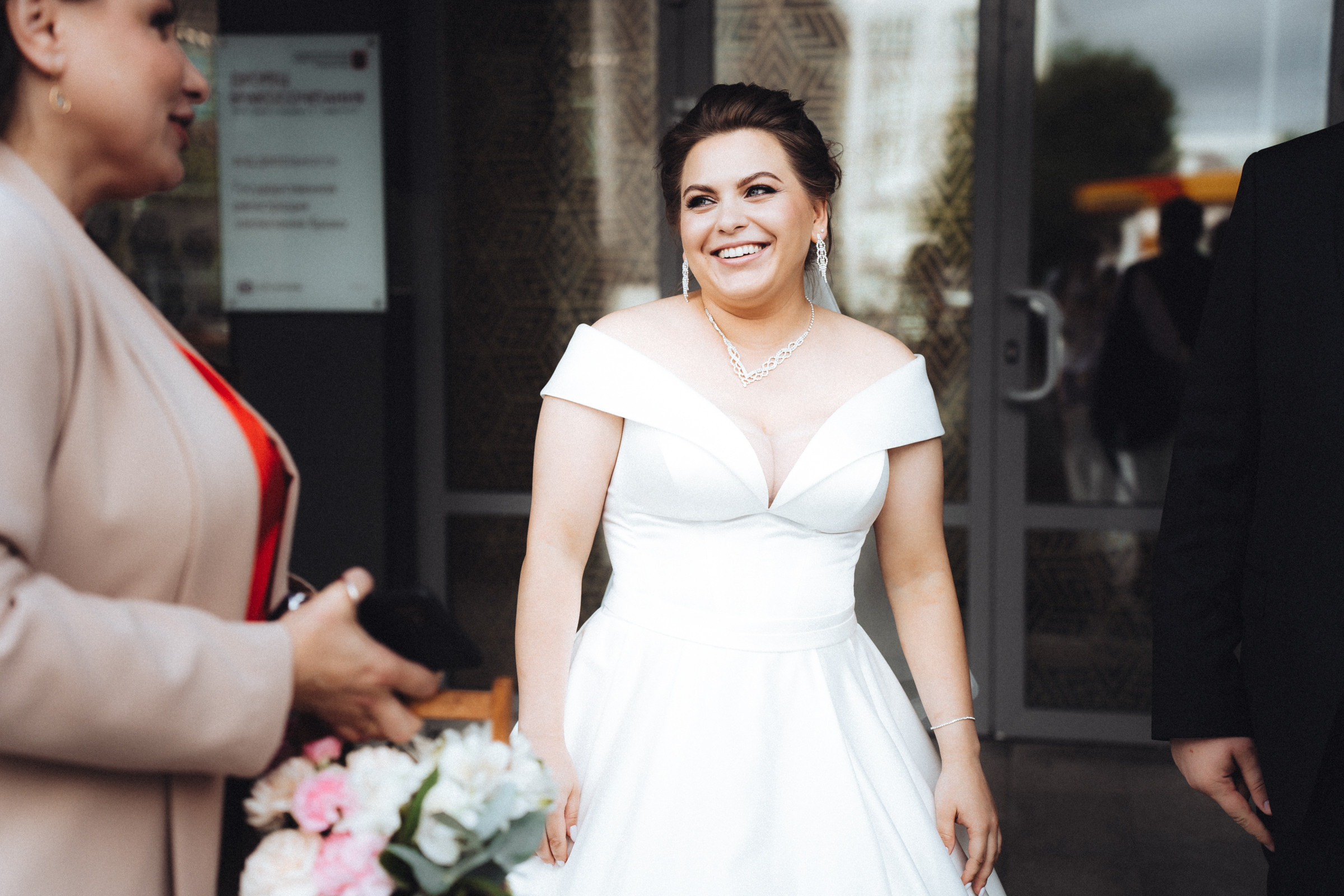 Свадебная съёмка в ЗАГСе. Свадебный и Репортажный фотограф в Москве — Шестак Константин