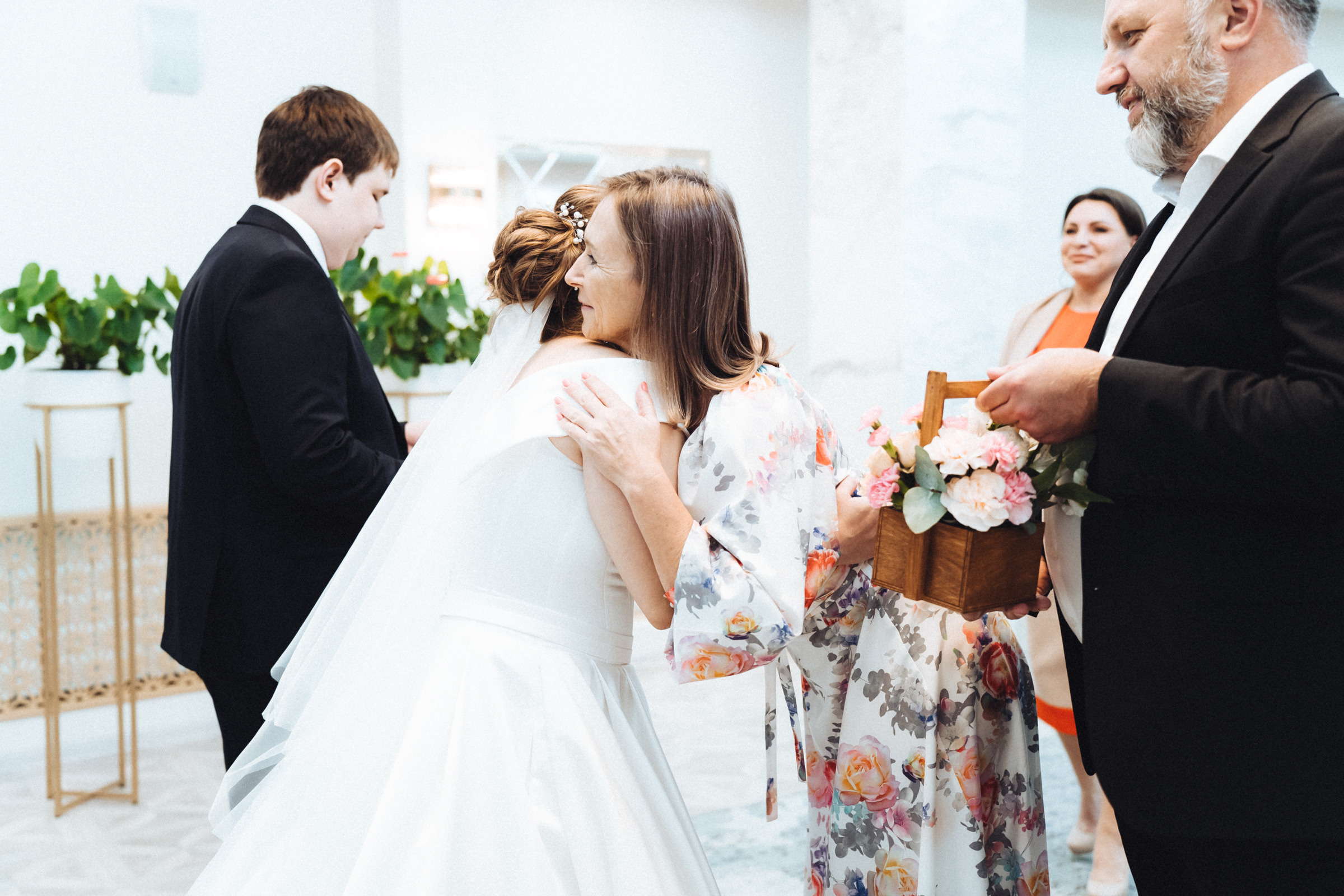 Свадебная съёмка в ЗАГСе. Свадебный и Репортажный фотограф в Москве — Шестак Константин