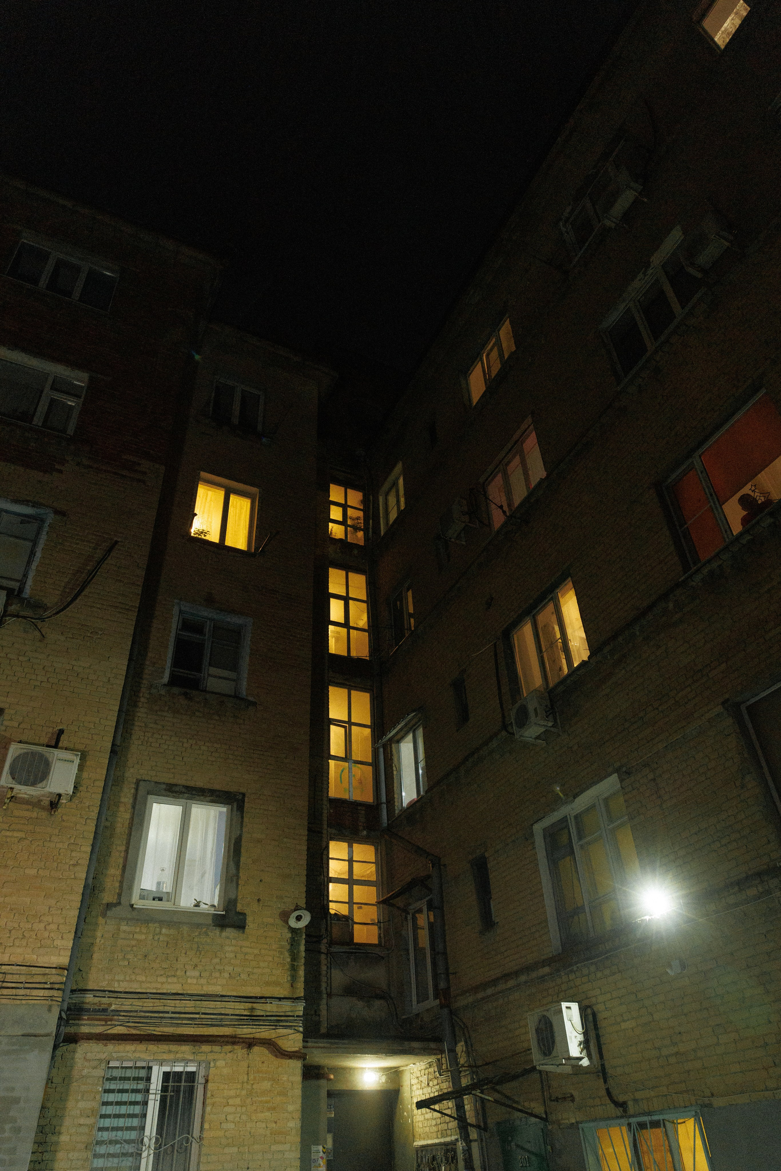 Love story в стиле «Слово Пацана». Свадебный фотограф Бакрымова Валентина