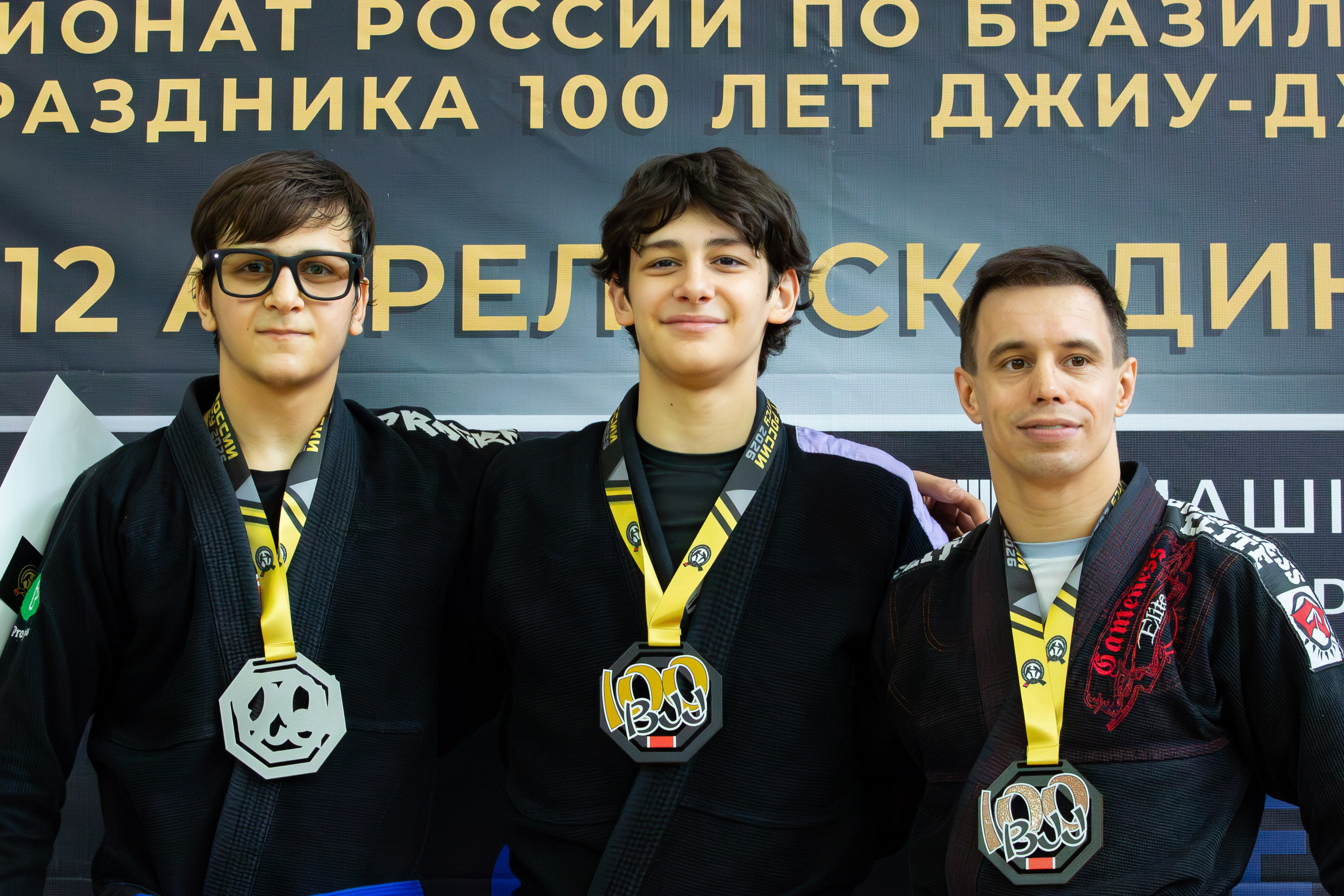 «Спорт через объектив: история в каждом снимке!»