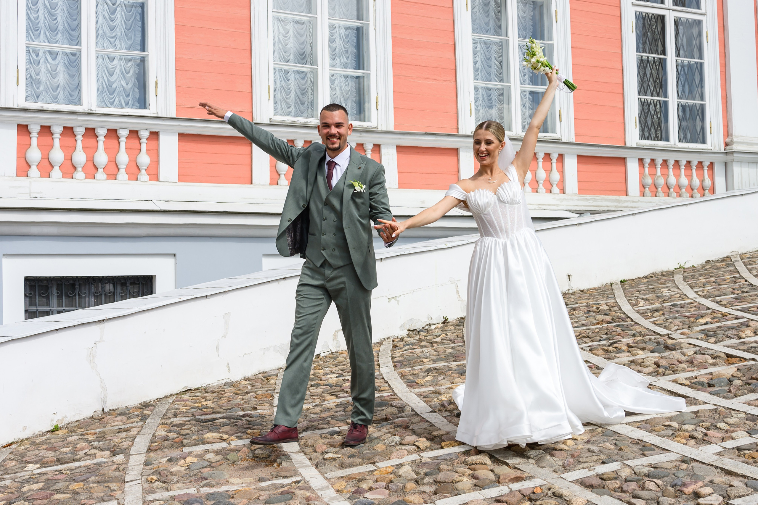 Свадебная фотосессия в отеле «Милан». Свадебный фотограф Москва Юрий Кульман