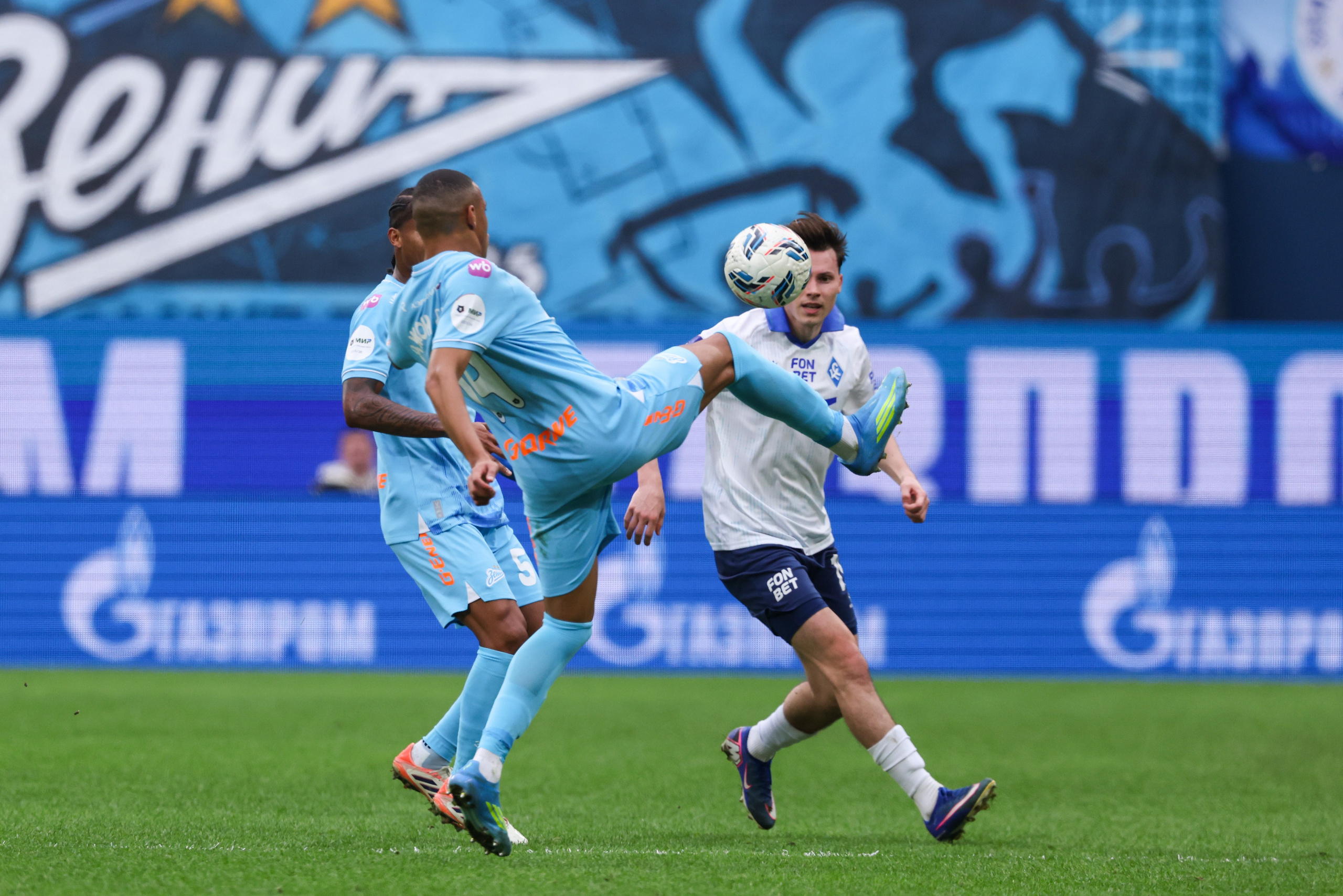 ФК «Зенит» — ФК «Крылья советов». Спортивный и репортажный фотограф Антон Тереханов