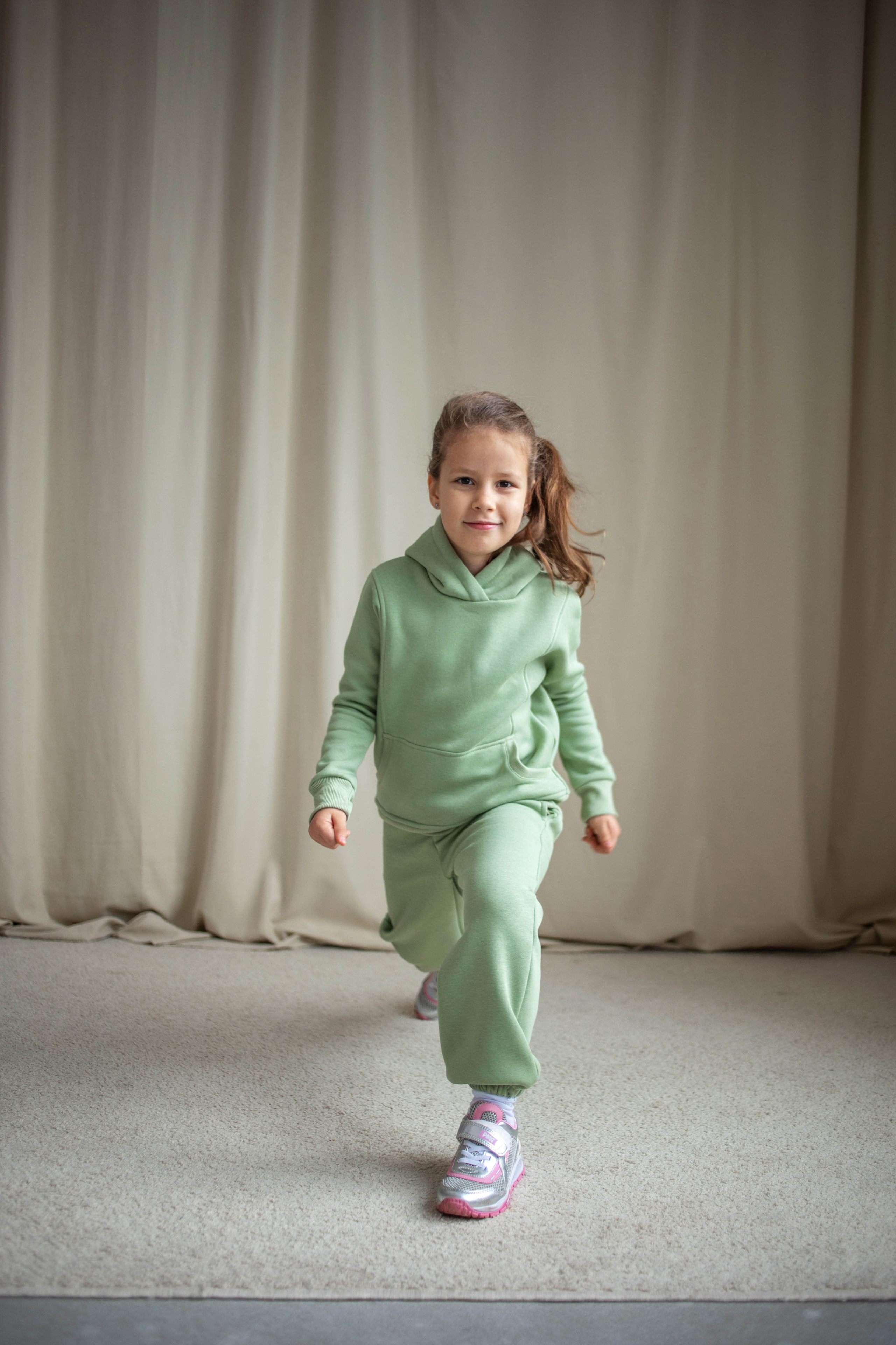 Студийная фотосессия Лукбук для бренда. Фотограф в Краснодаре Евгения Михаевич