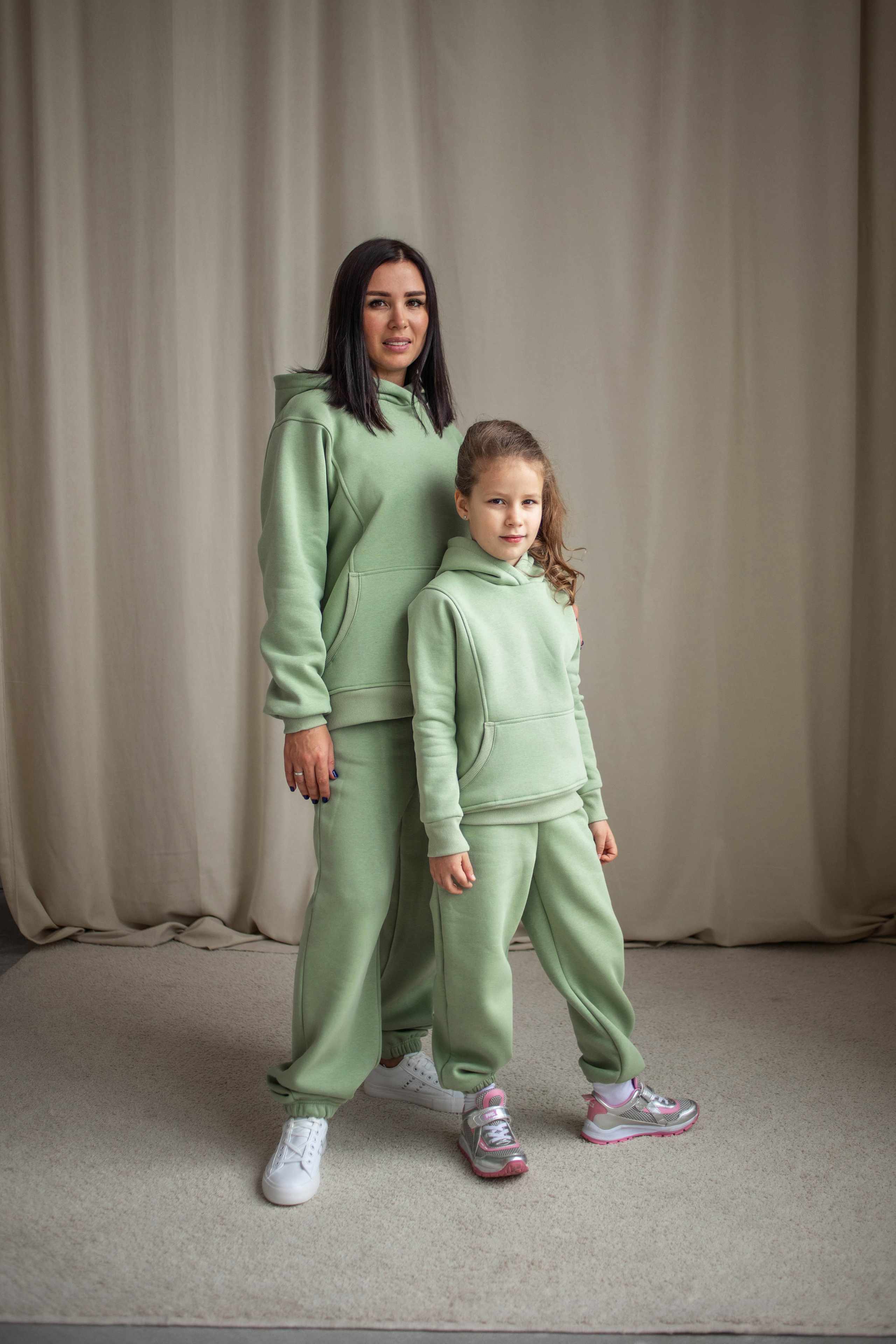 Студийная фотосессия Лукбук для бренда. Фотограф в Краснодаре Евгения Михаевич