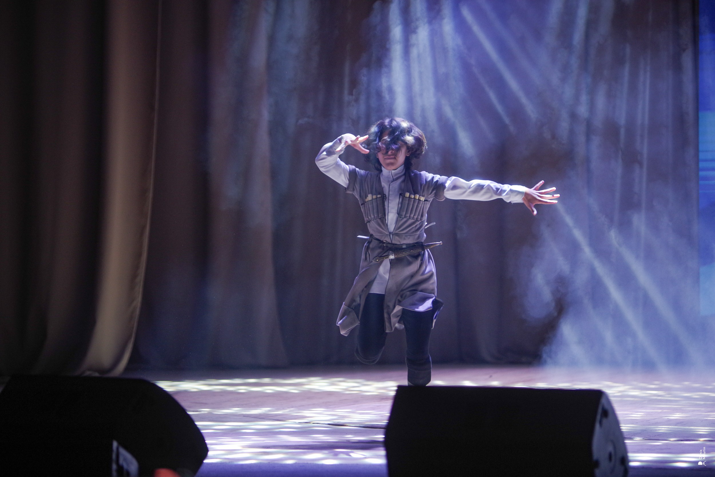 Танцы в Хоби. Портретный фотограф Денис Милютин