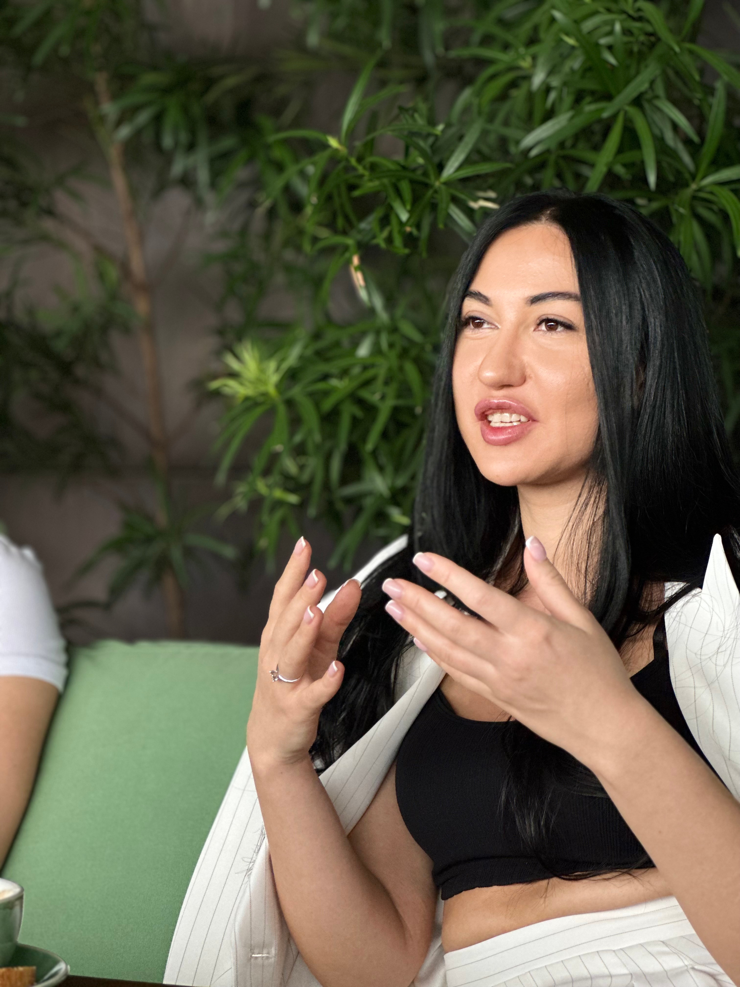 Фотосъёмка бизнес встречи. Фотограф - Денис Моисеев. Тбилиси