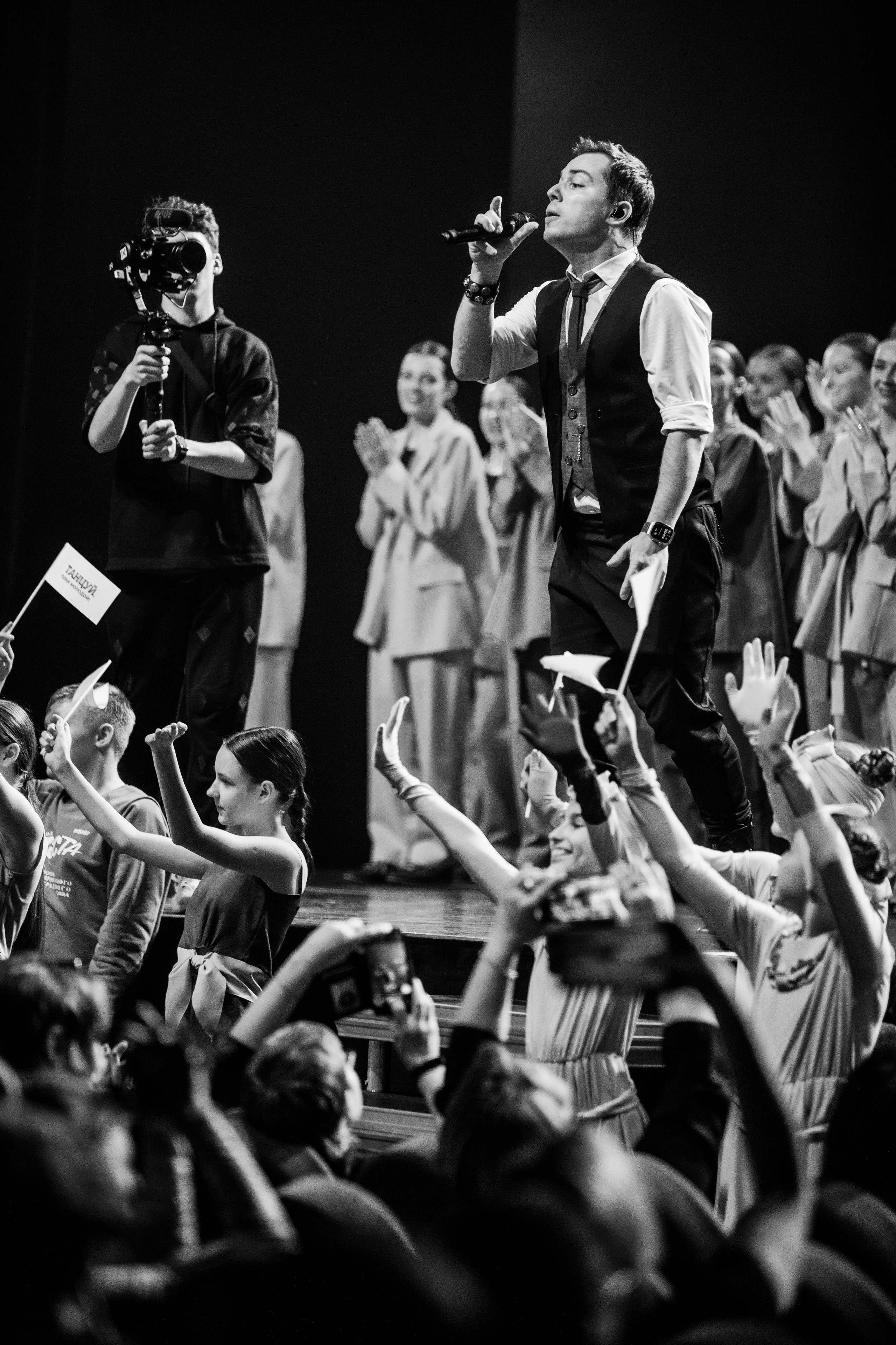 Концертное. ЧБ Фотограф Ольга Лесли