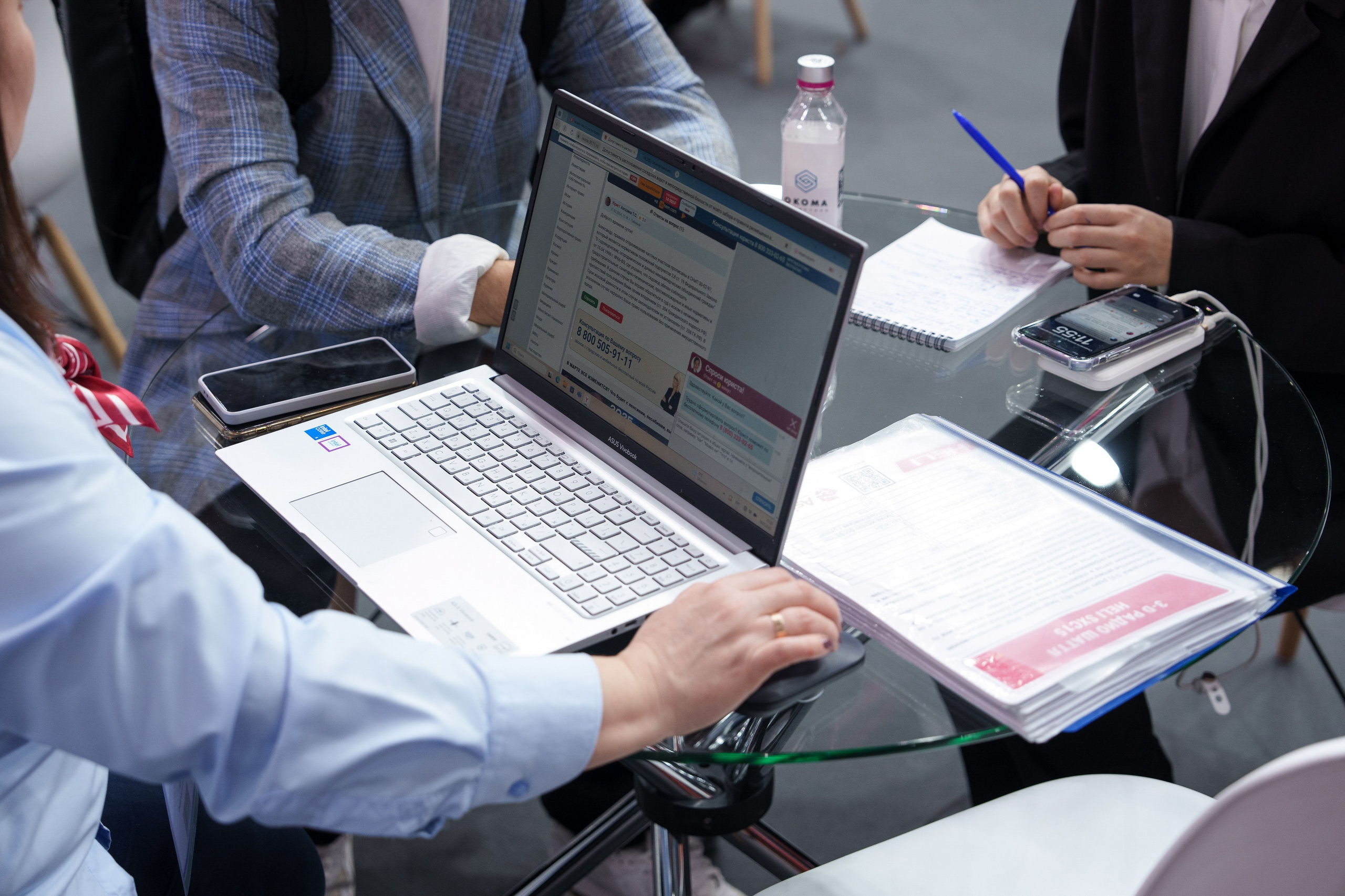 HELI. Стенд в Крокус Экспо. Фотограф Саша Блюз