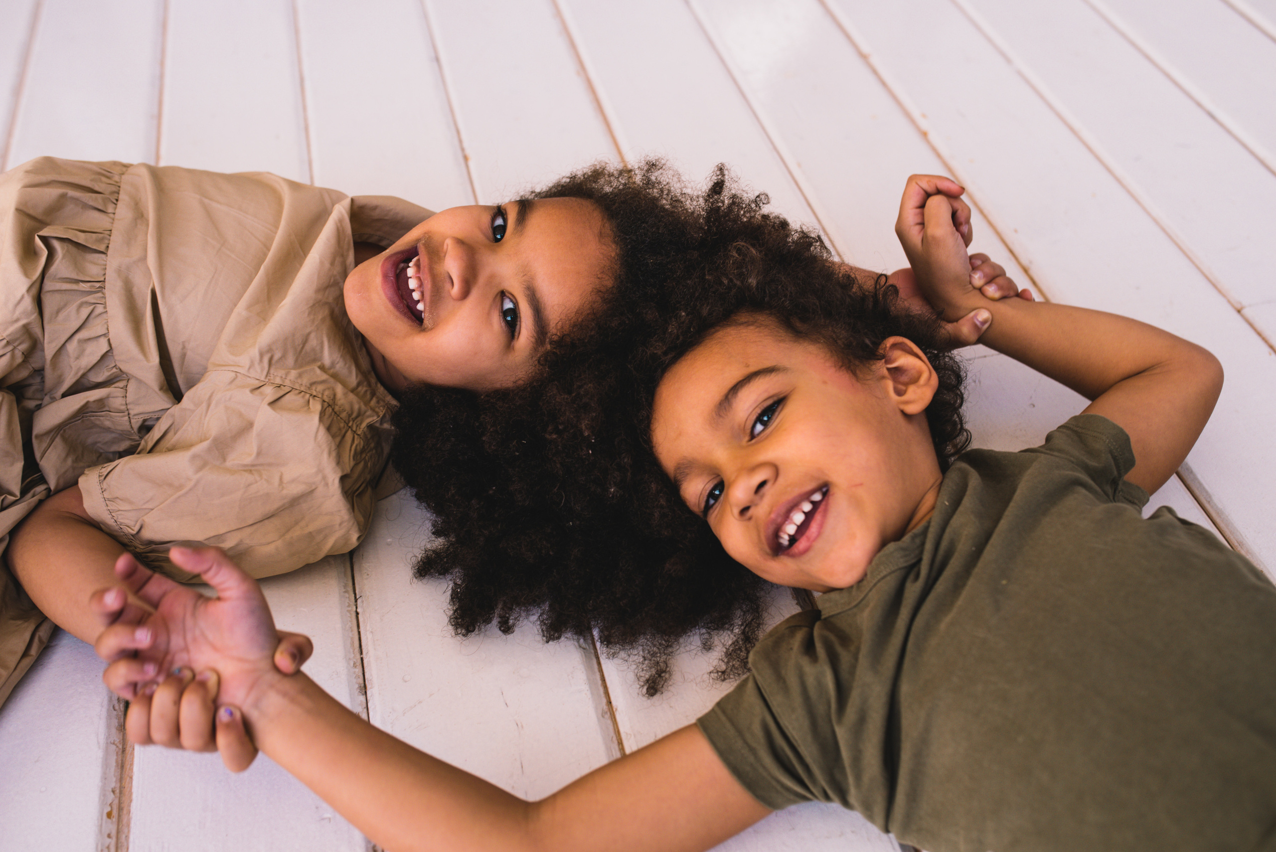 Детская сьемка Sis&Bro. Фотограф Волжский и Волгоград