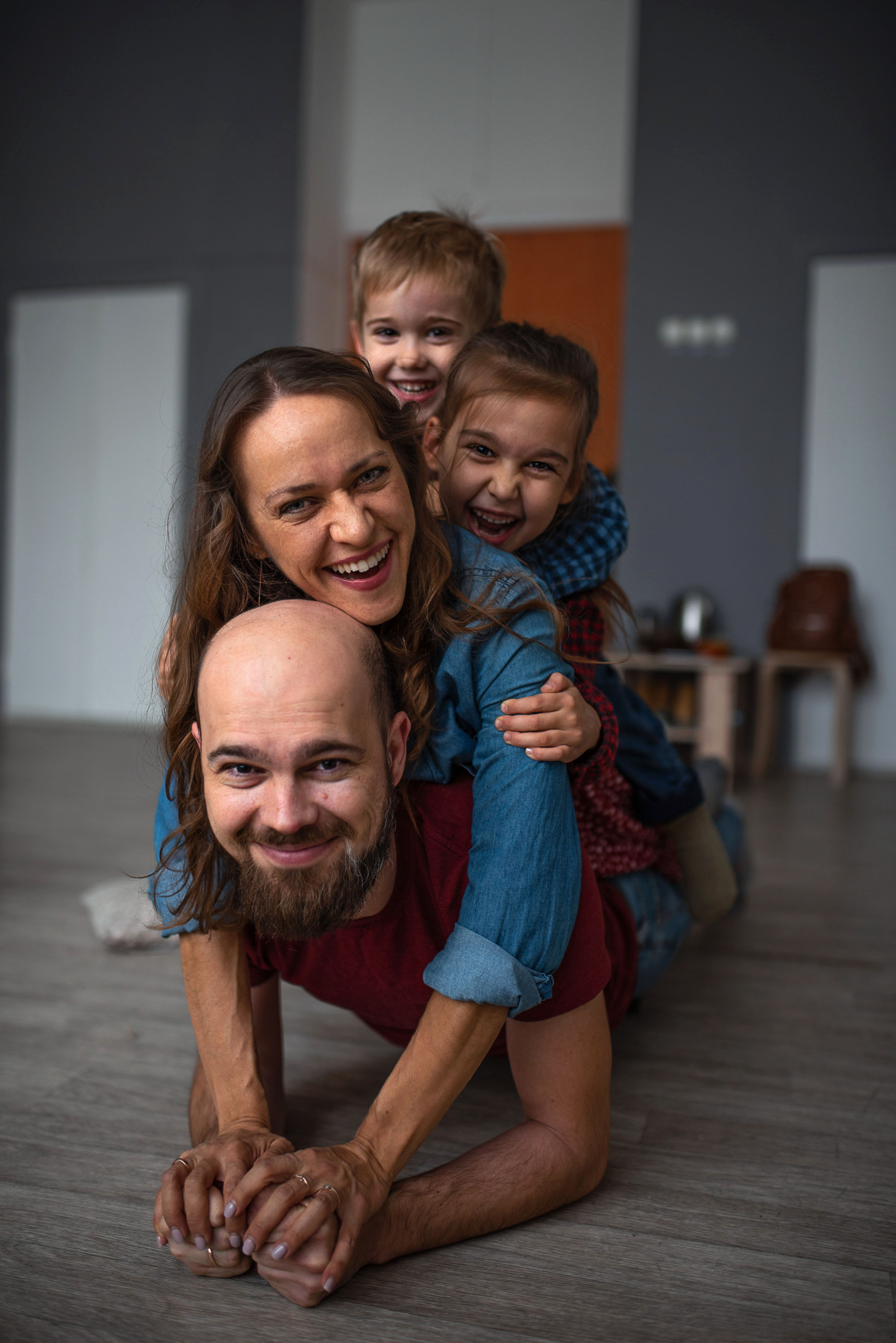 Семейная сьемка Family. Фотограф Волжский и Волгоград