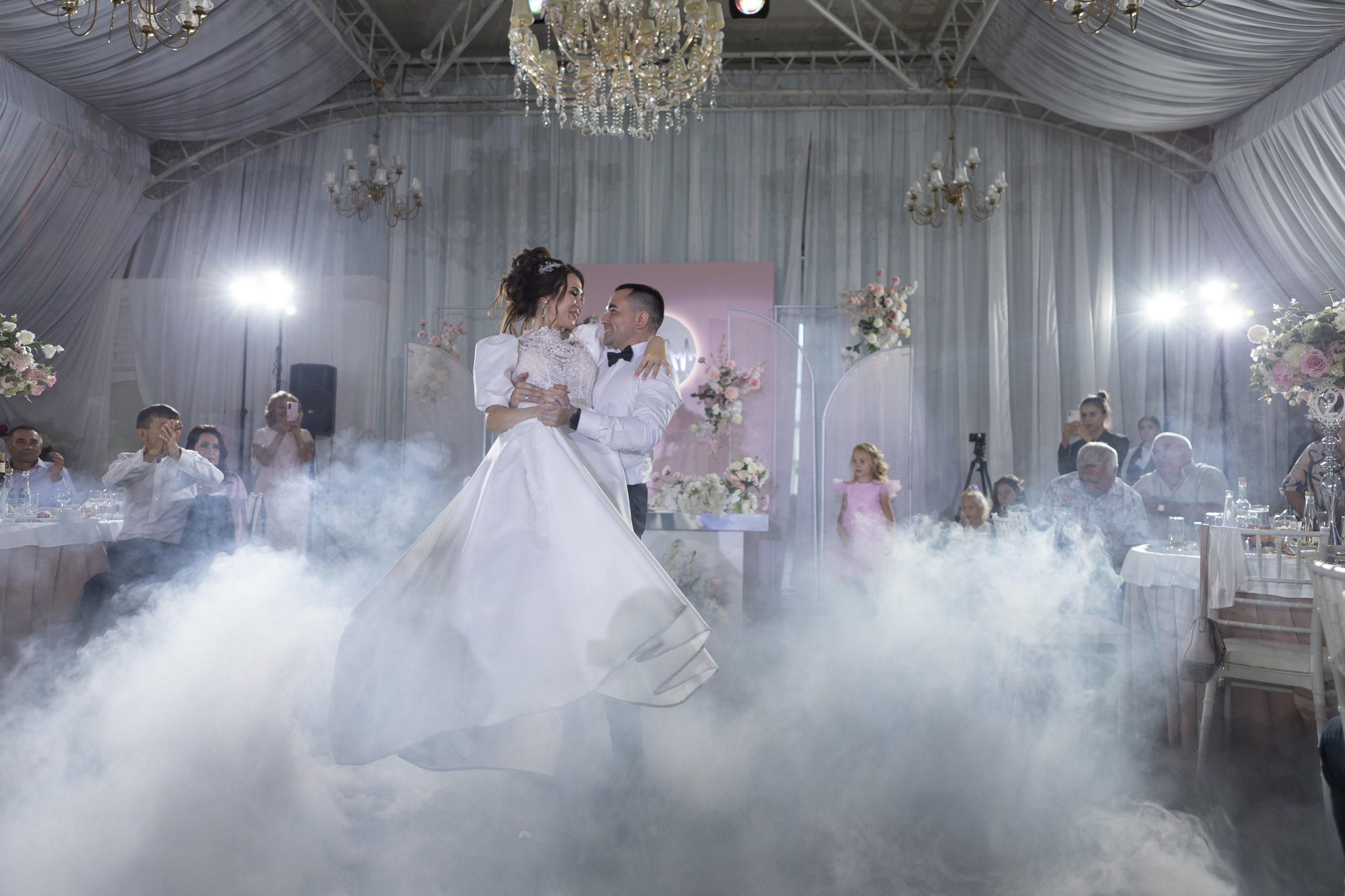 Свадебный фотограф Уфа — Руслан ГабдлисламовЖивые эмоции, красивые кадры, воспоминания на всю жизнь.Работаю по всей Республике Башкортоста. Свадебный фотограф Уфа Руслан Габдлисламов