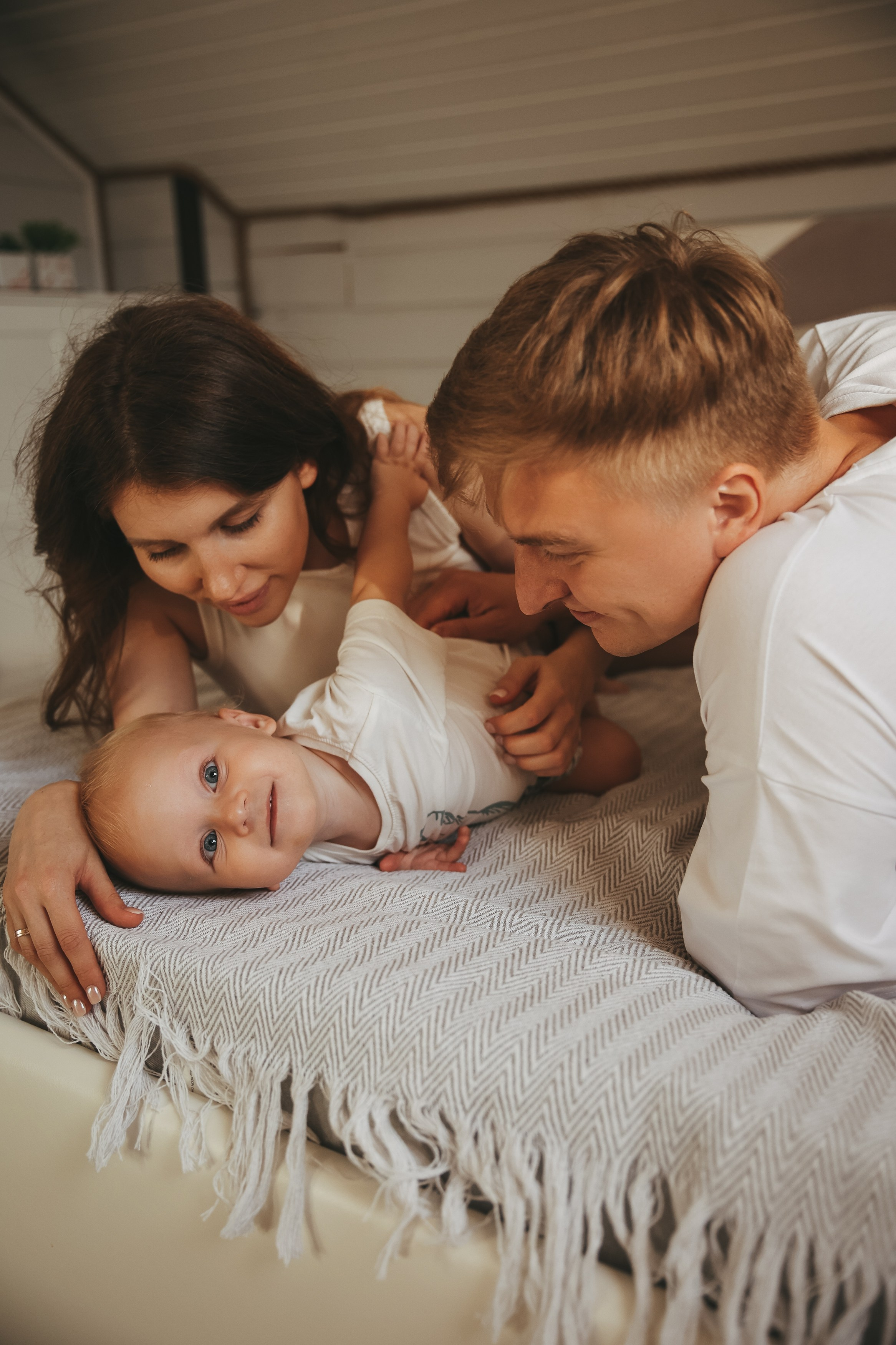 Семейная фотосессия дома Домашняя фотосессия Фотосессия беременности. Фотограф Владимир Москва