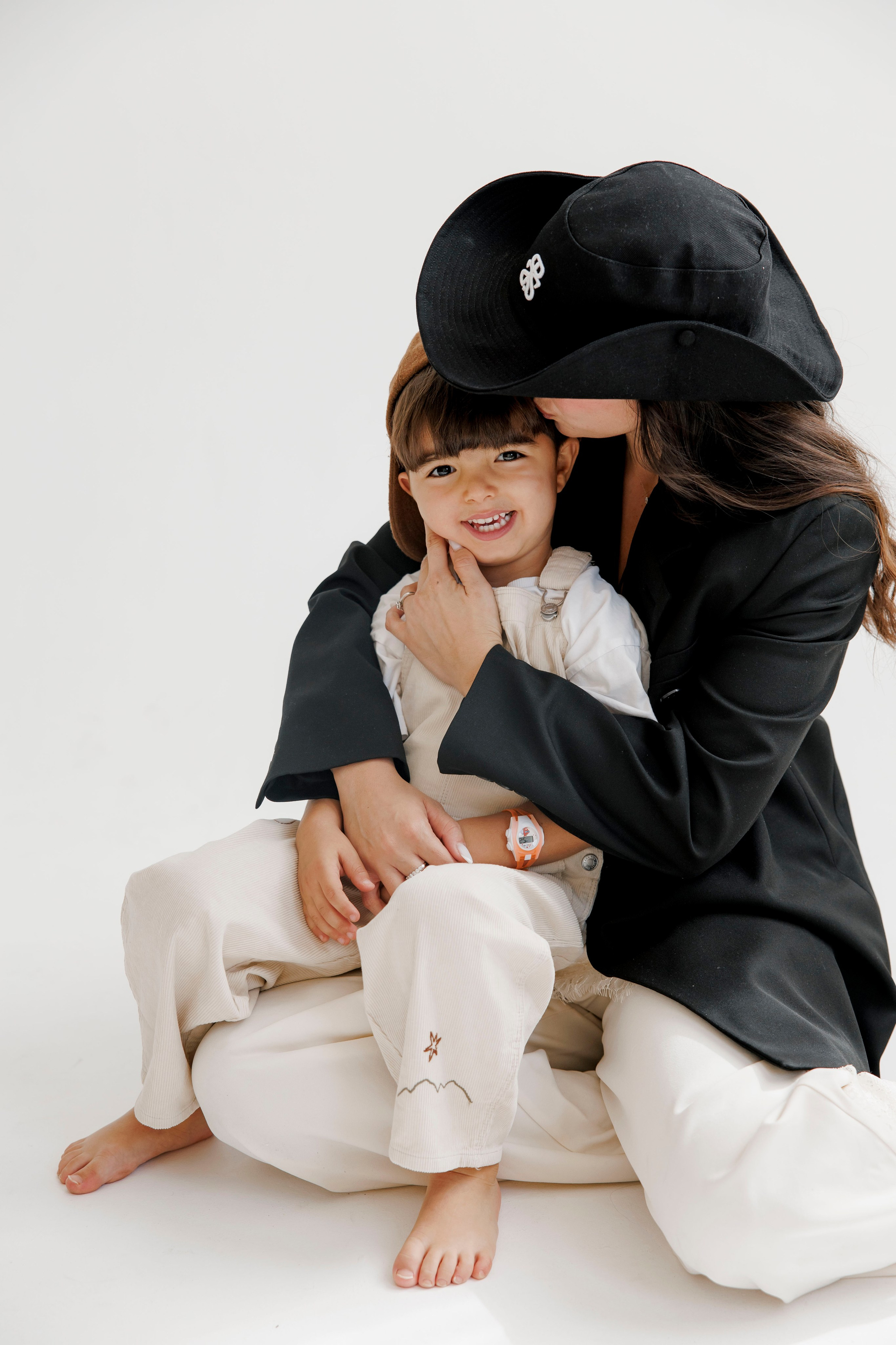 Family photoshoot inside the studio. Wedding and family photographer