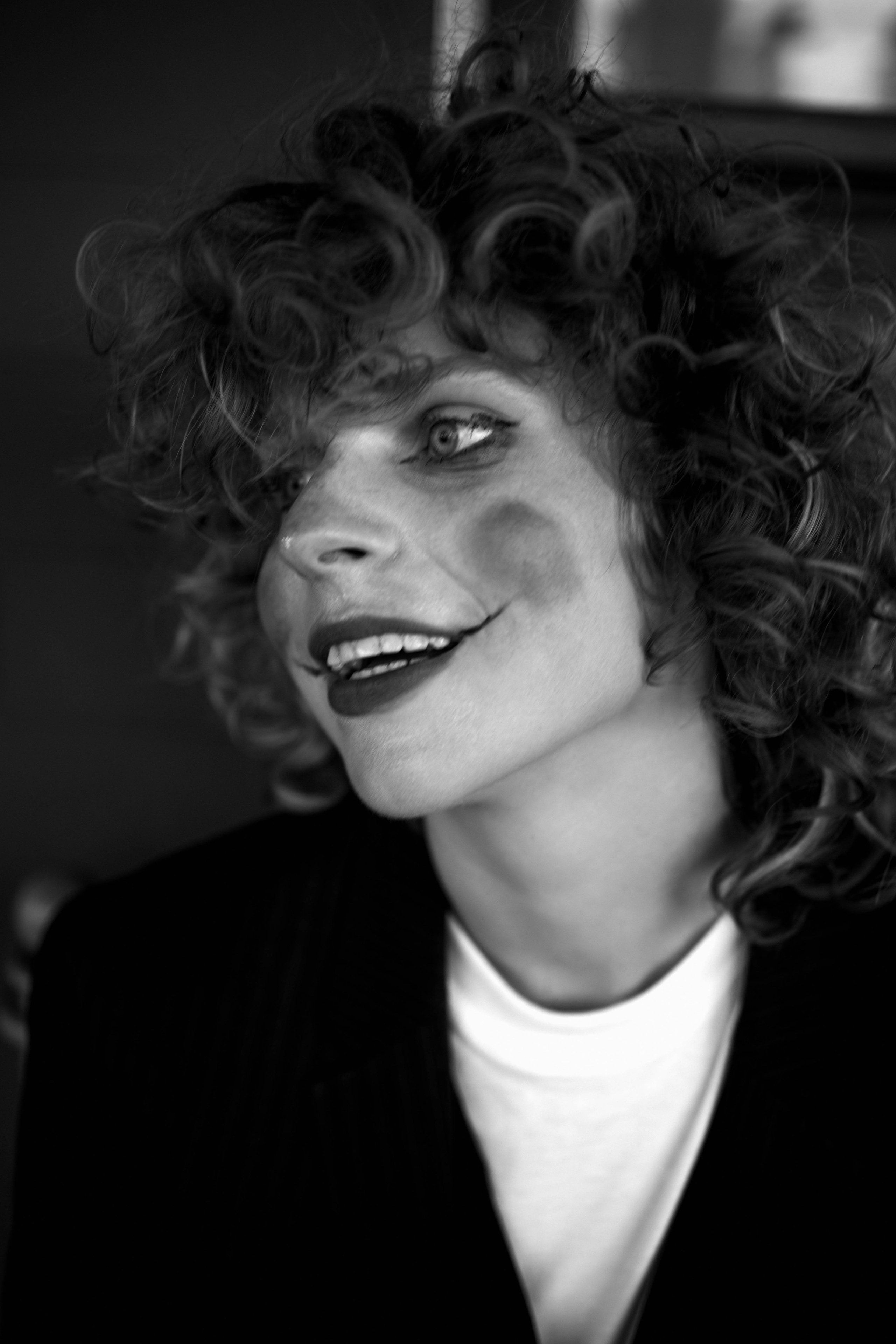 Закат на ЖД вокзале. Лиза. Фотограф в Твери Лагодная Яна