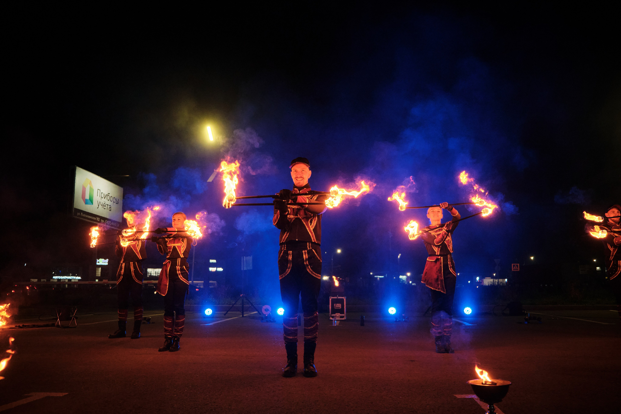 Открытие салона 100 градусов. Антон Ив