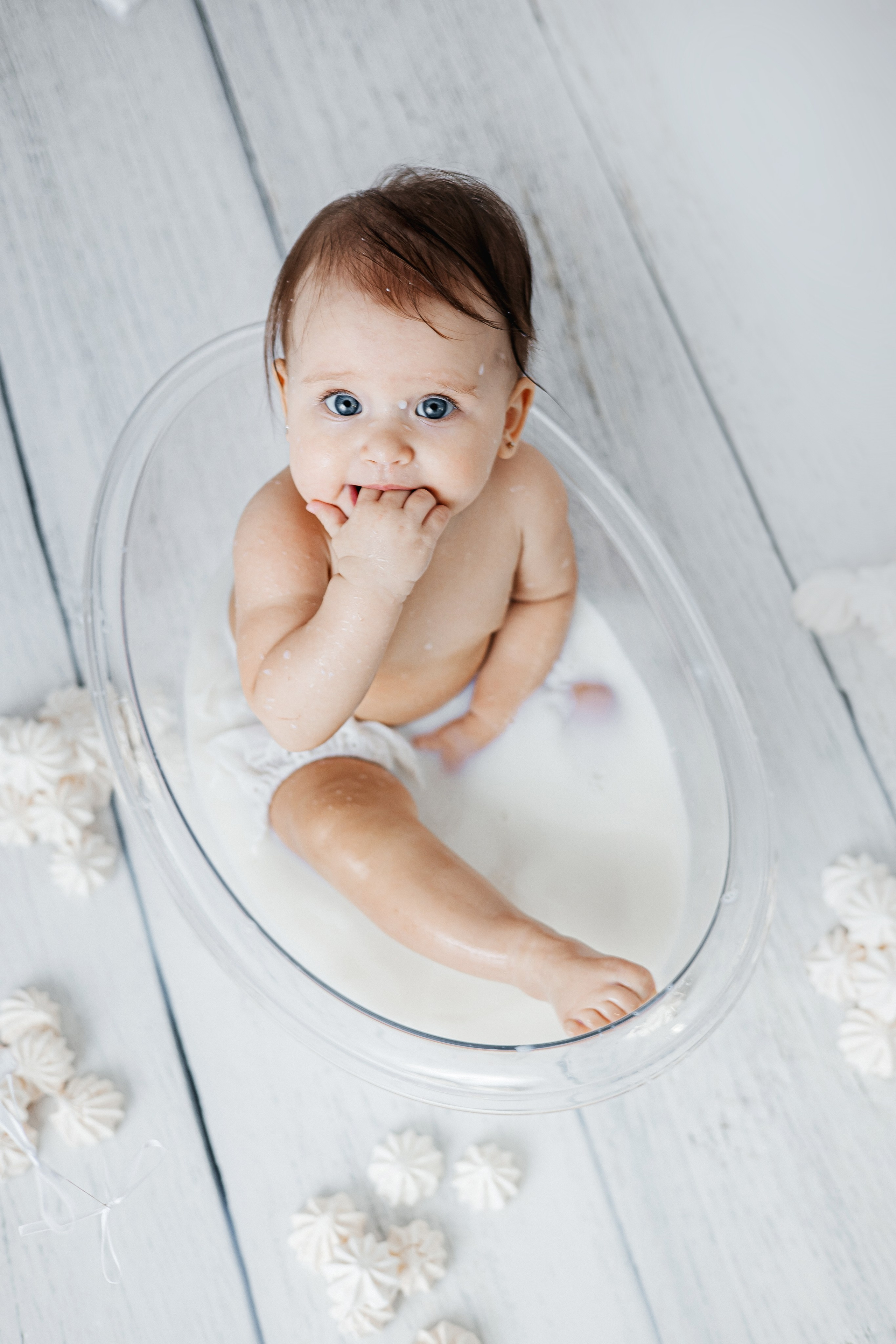 <img src="ml.jpg" alt="Молочная ванна. Фотосессия для детей до года. Фотопроект для детей. Ульяновск.">