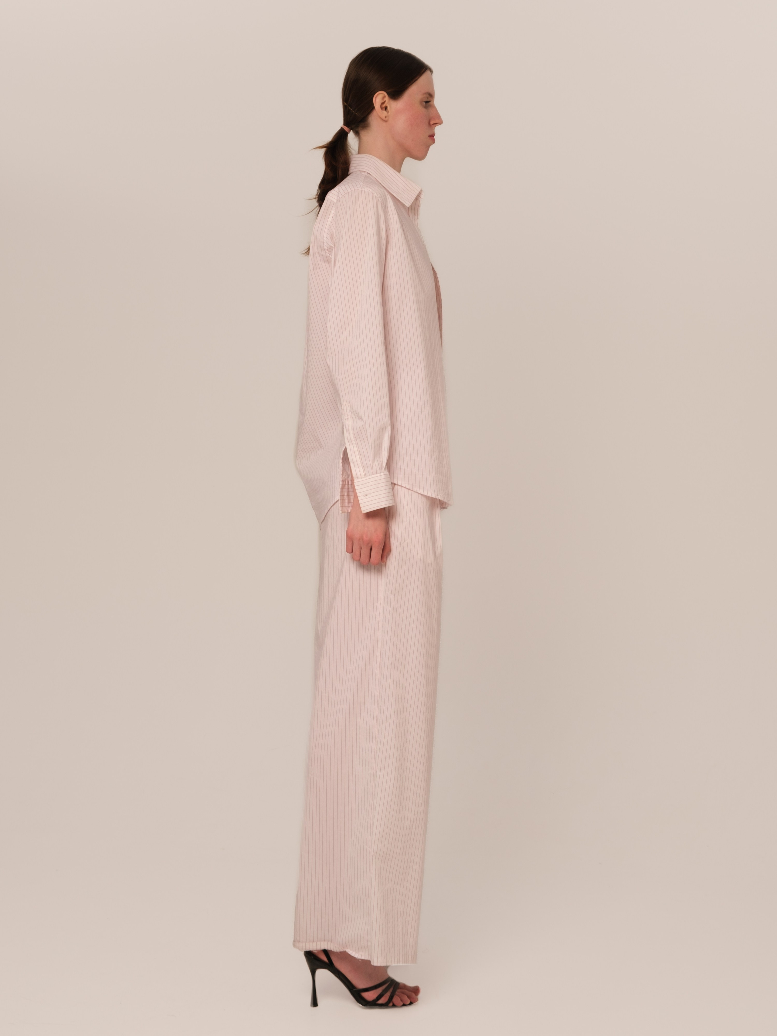 ZHAKOVA BRAND каталог. Мари — фотограф и видеограф из Москвы