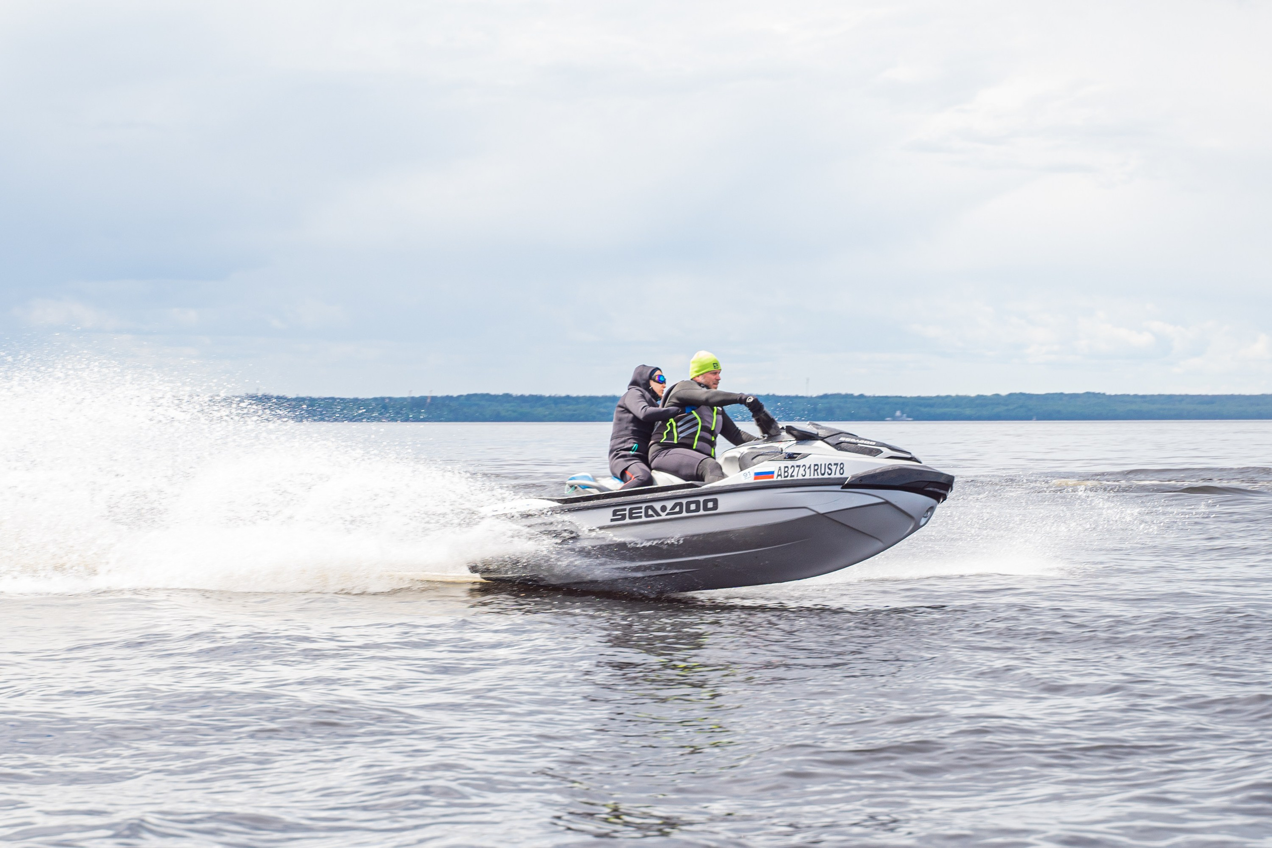 Гидровыезд в Коневский мужской монастырь. Свадебный, семейный, портретный, репортажный фотограф в Санкт-Петербурге