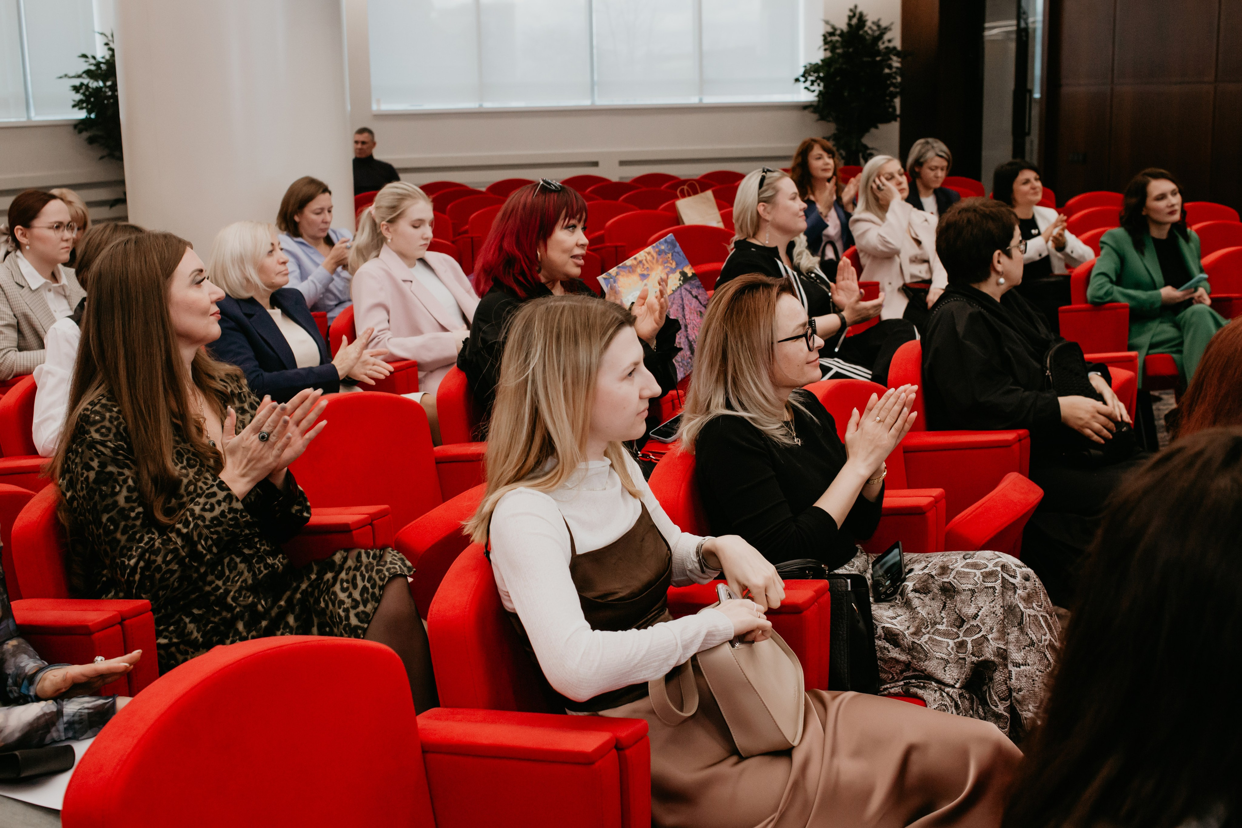 Конференция. Сила объединения. Фотограф в Челябинске Ополихина Анна