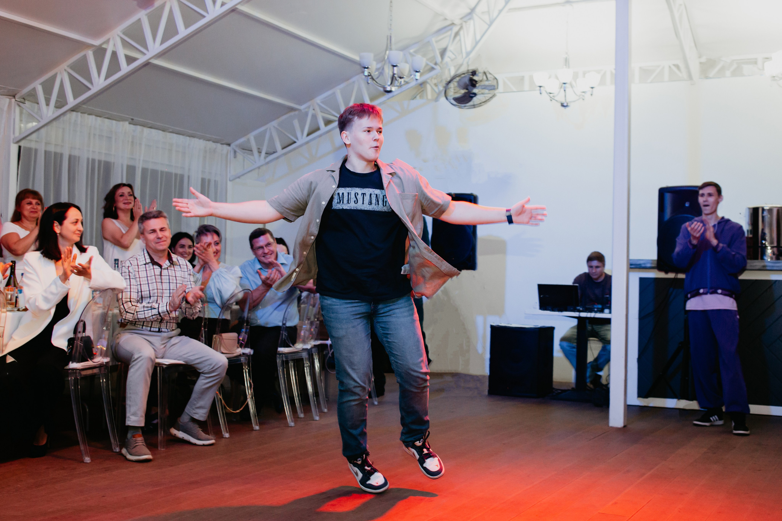 Выпускной 2025 (41 школа) 11 класс. Фотограф в Челябинске Ополихина Анна