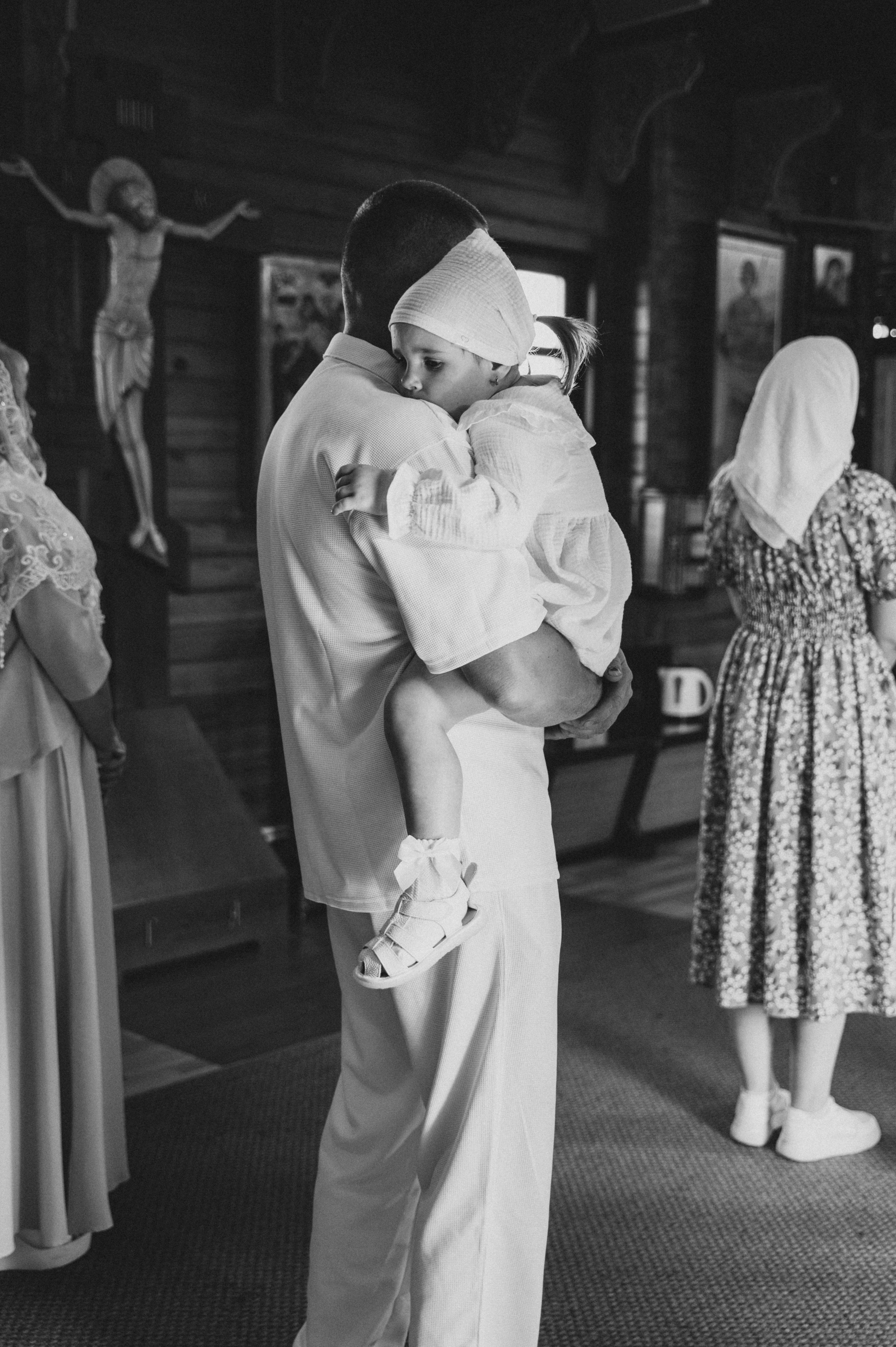 Крещение Марка (ХРАМ СВЯТИТЕЛЯ НИКОЛАЯ ЯПОНСКОГО). Семейный фотограф в Минске Дарья Дреко