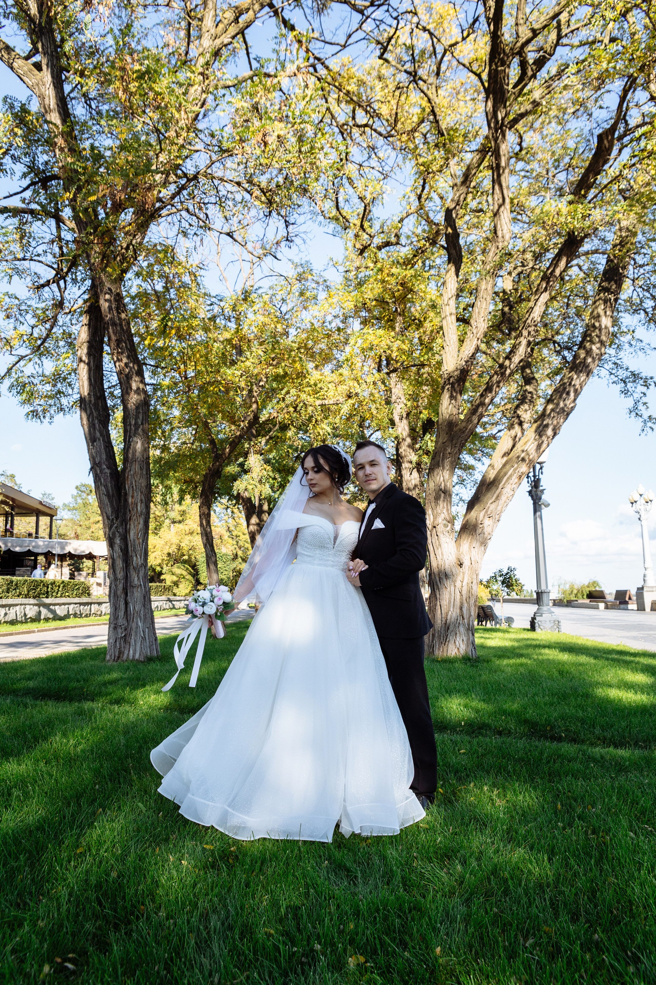 Павел, Мария — фотографии в студии и парке. Событийный фотограф Максим Бескоровайновнов