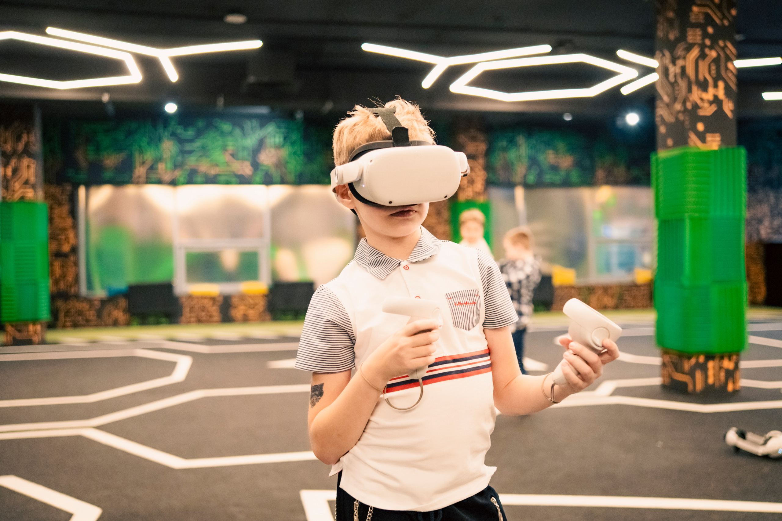 VR April-May. Felixtones