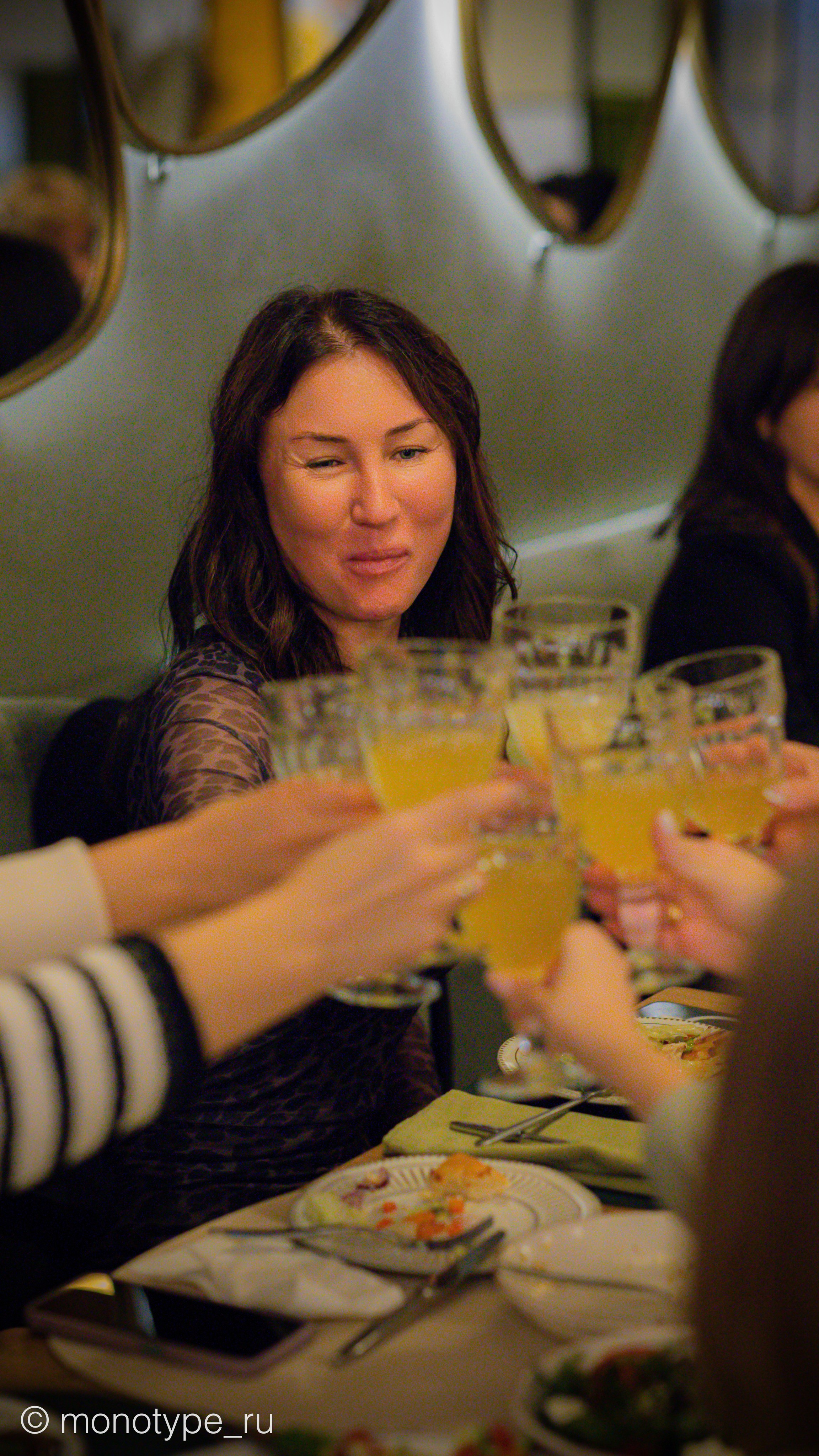 Содружество педагогов и психологов раннего развития. Москва. Награждение дипломами и праздничный ужин