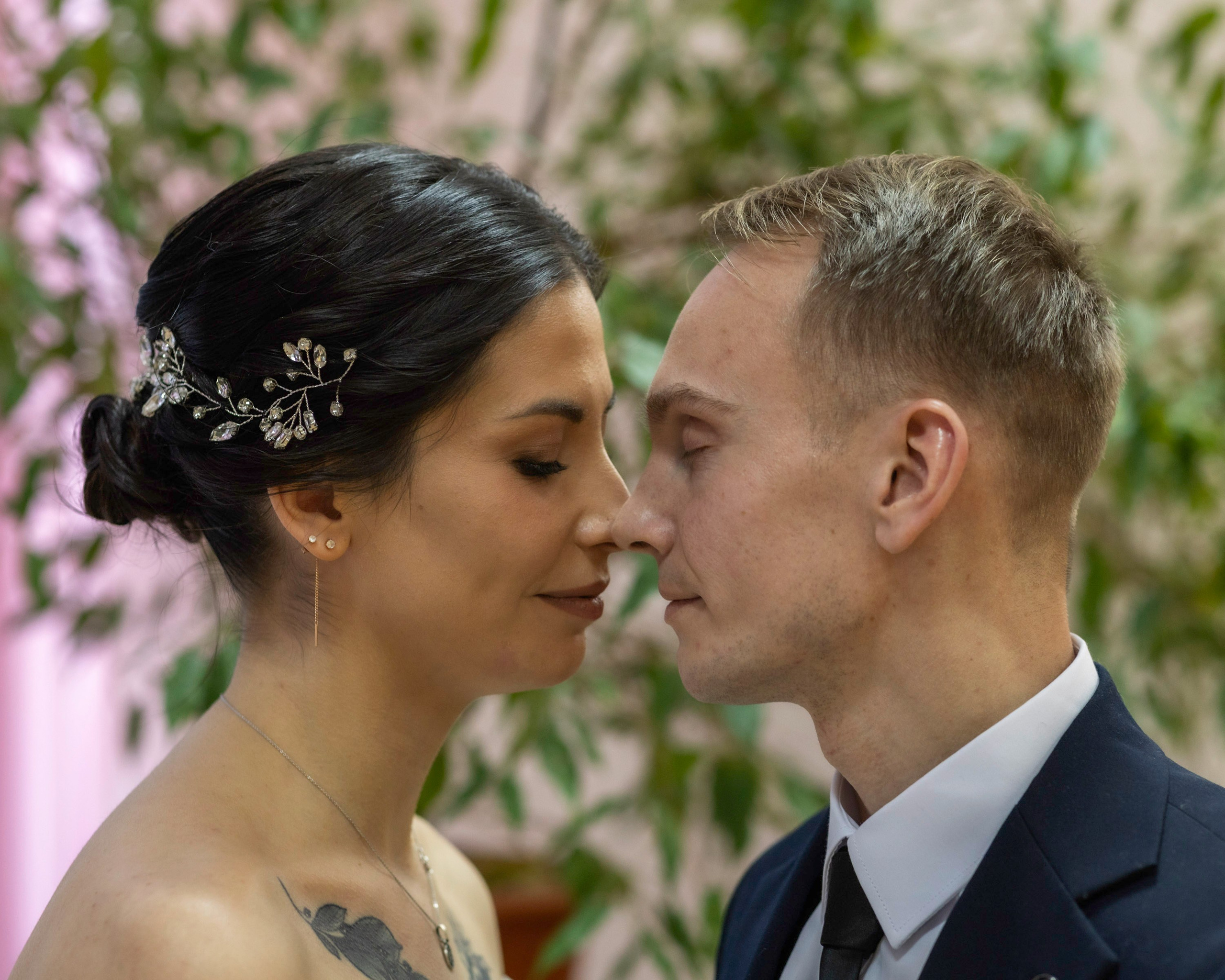 Свадьба, роспись в ЗАГСе, венчание, крещение, выписка из роддома — фотосъёмка. Визуальная упаковка брендов и проектов через фото и видеопроизводство