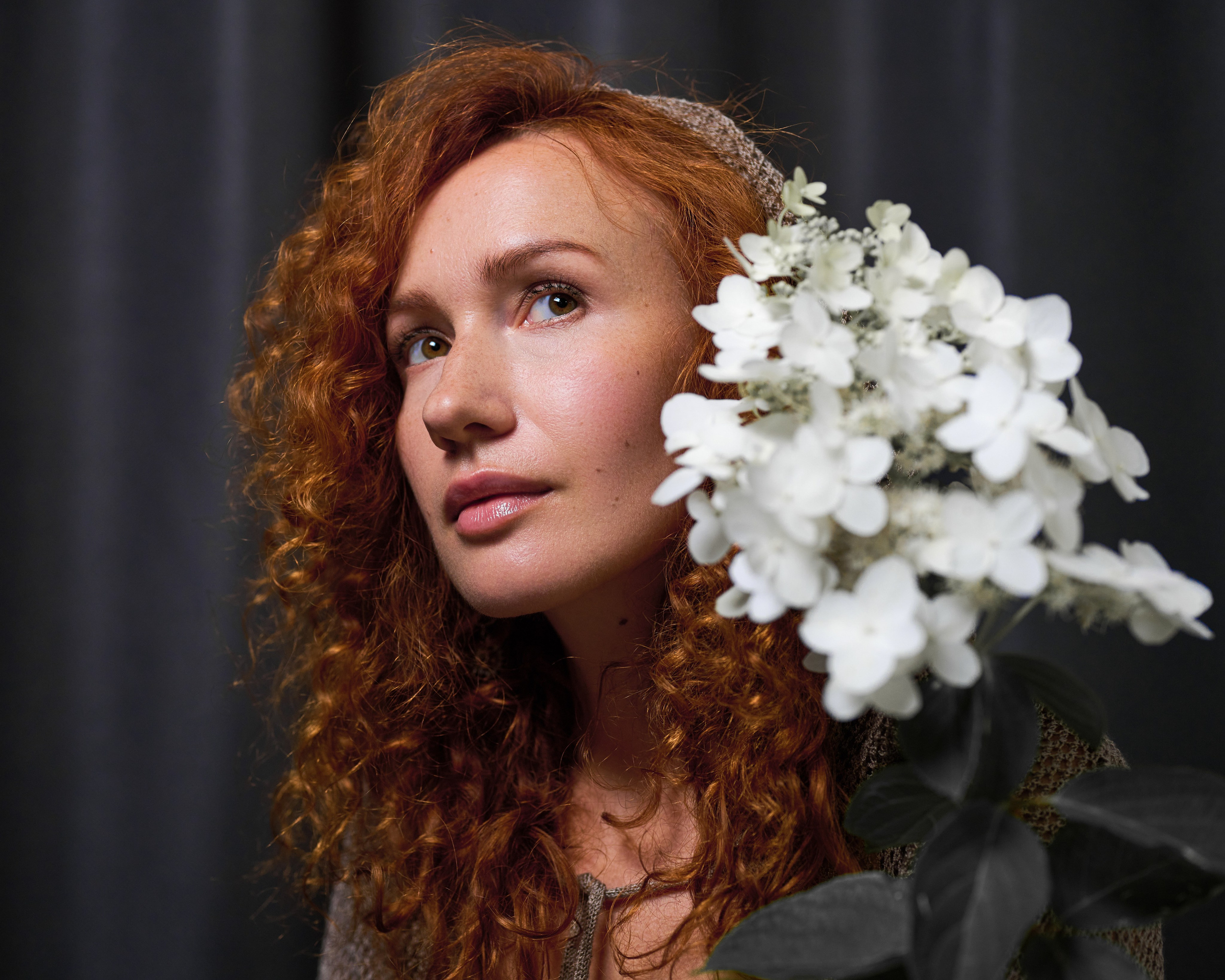 Фотосессия женщины в страстном образе