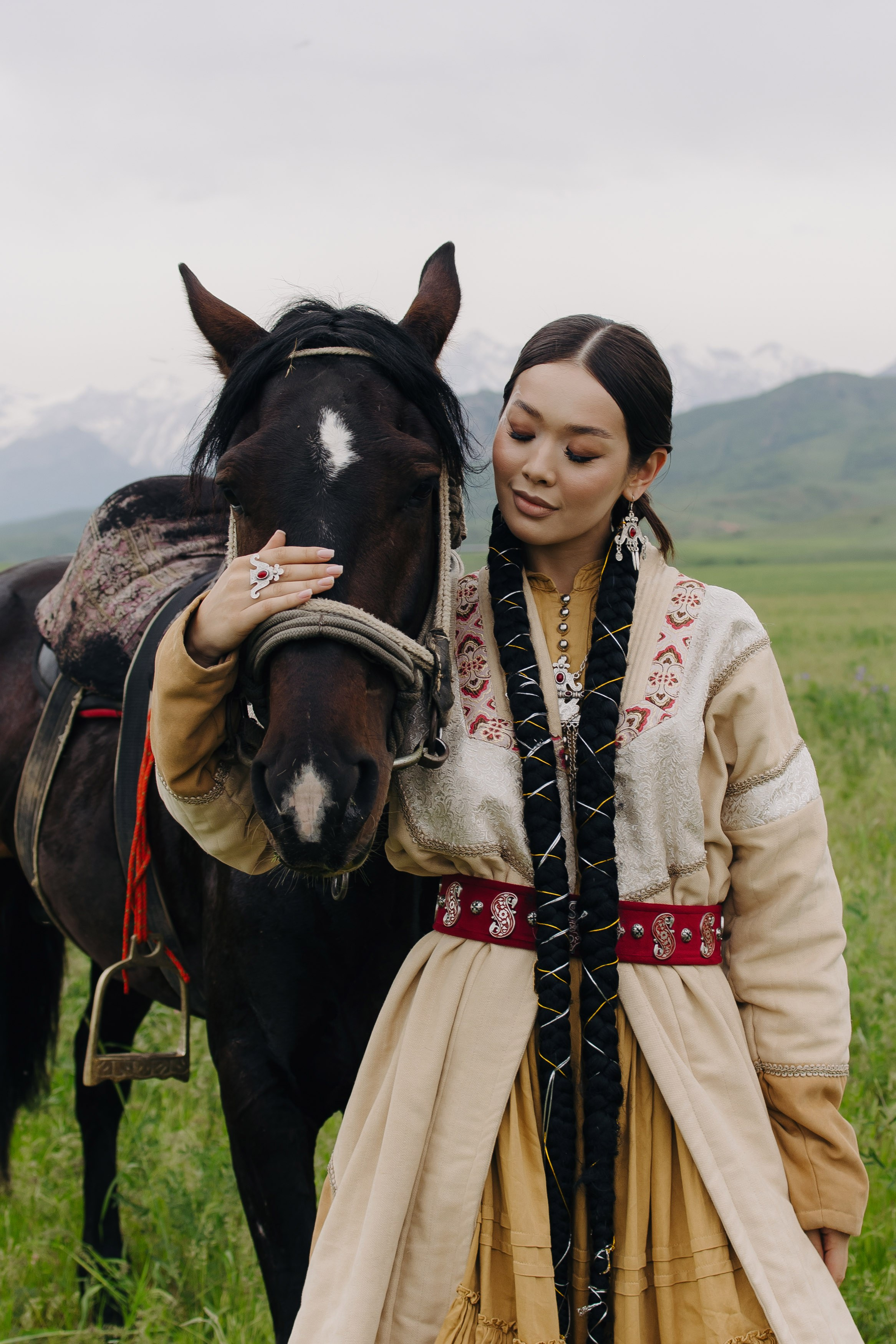 Qyz Uzatu. Свадебный и репортажный фотограф в Астане T.Yertay «Nomad media»