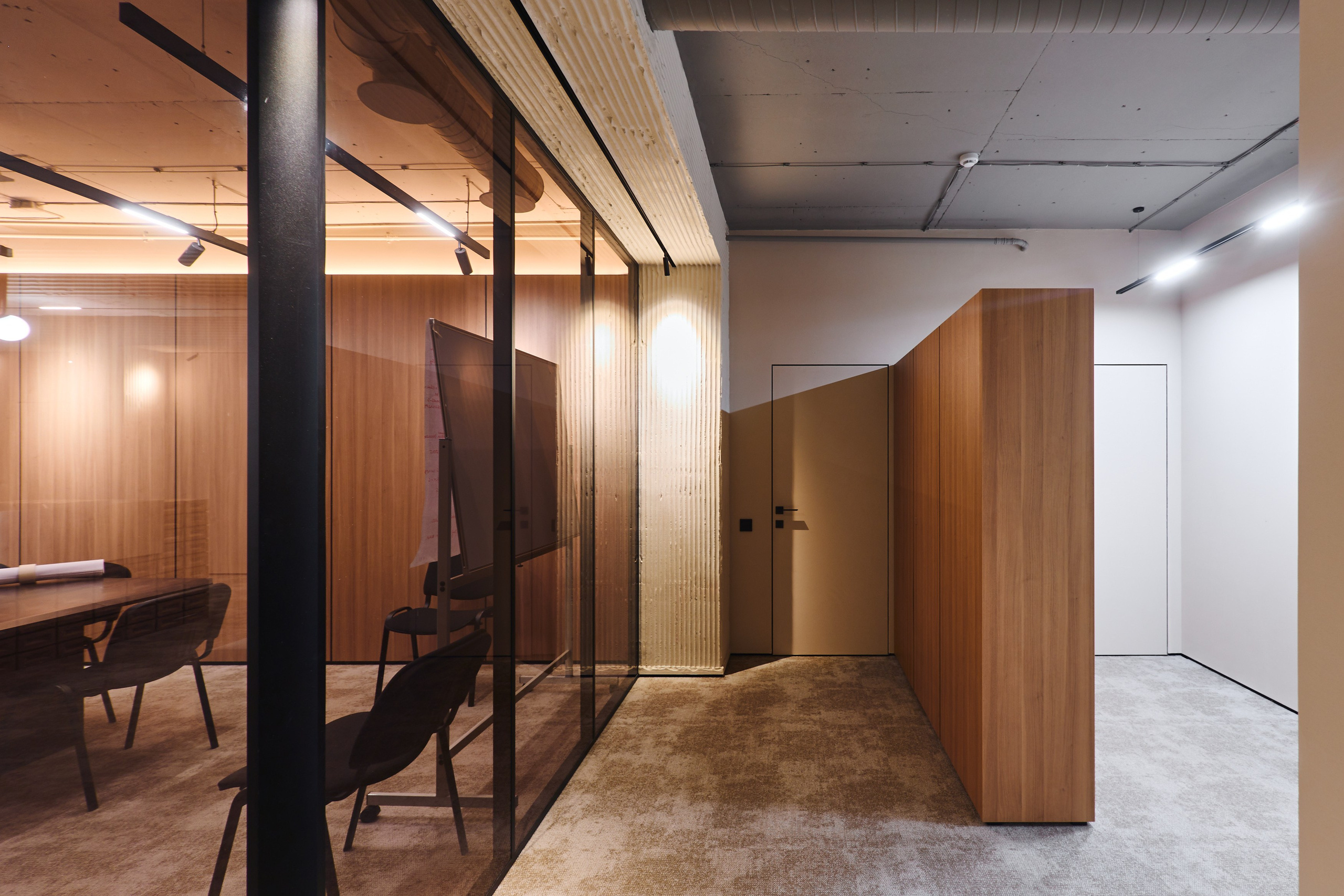 Офис ТОЛК. Бизнес портрет Аэросъемка Интерьерная съемка Тюмень