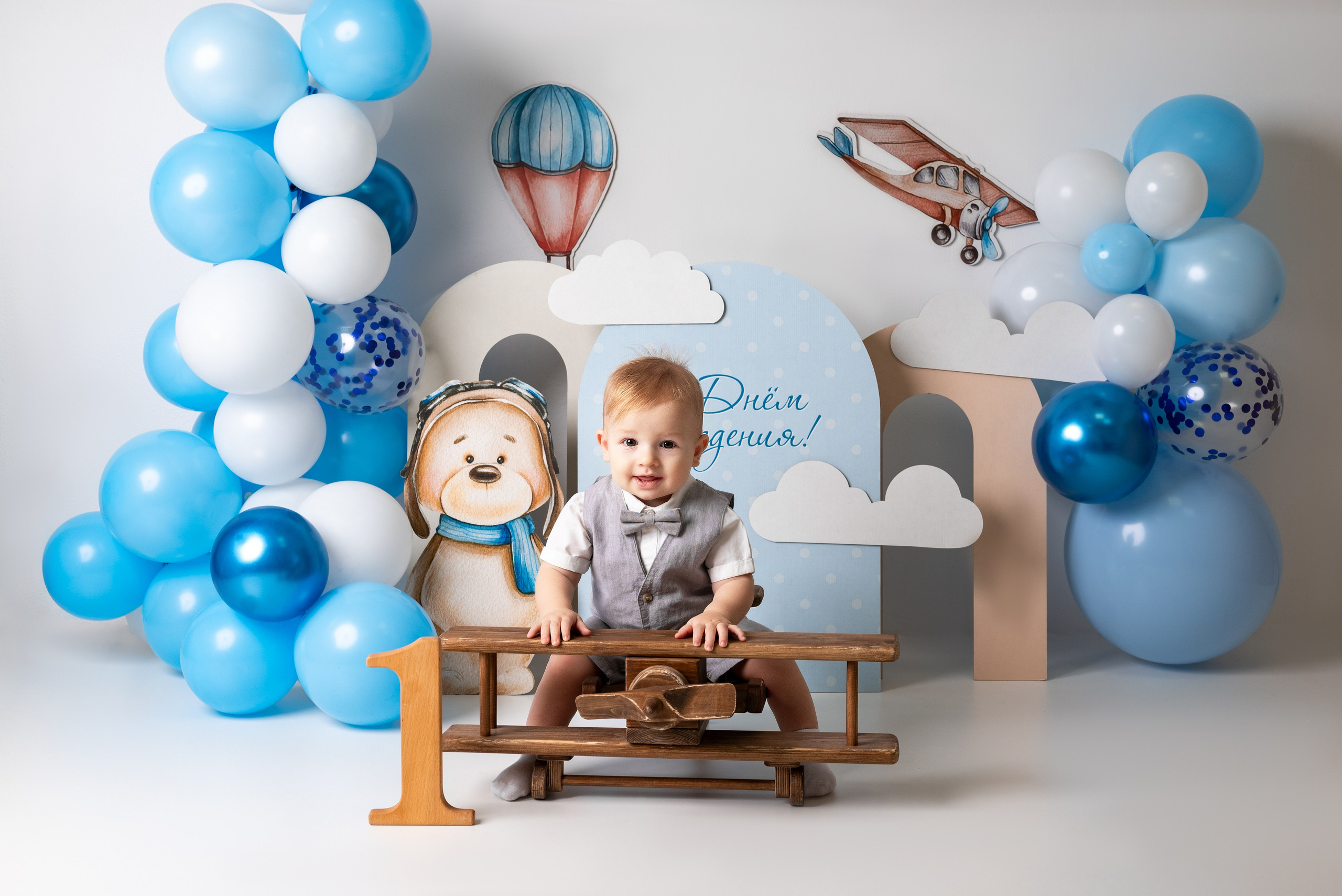 Фотосессия годовасия с купанием. Фотограф новорожденных в Норильске Виктория Шагалиева