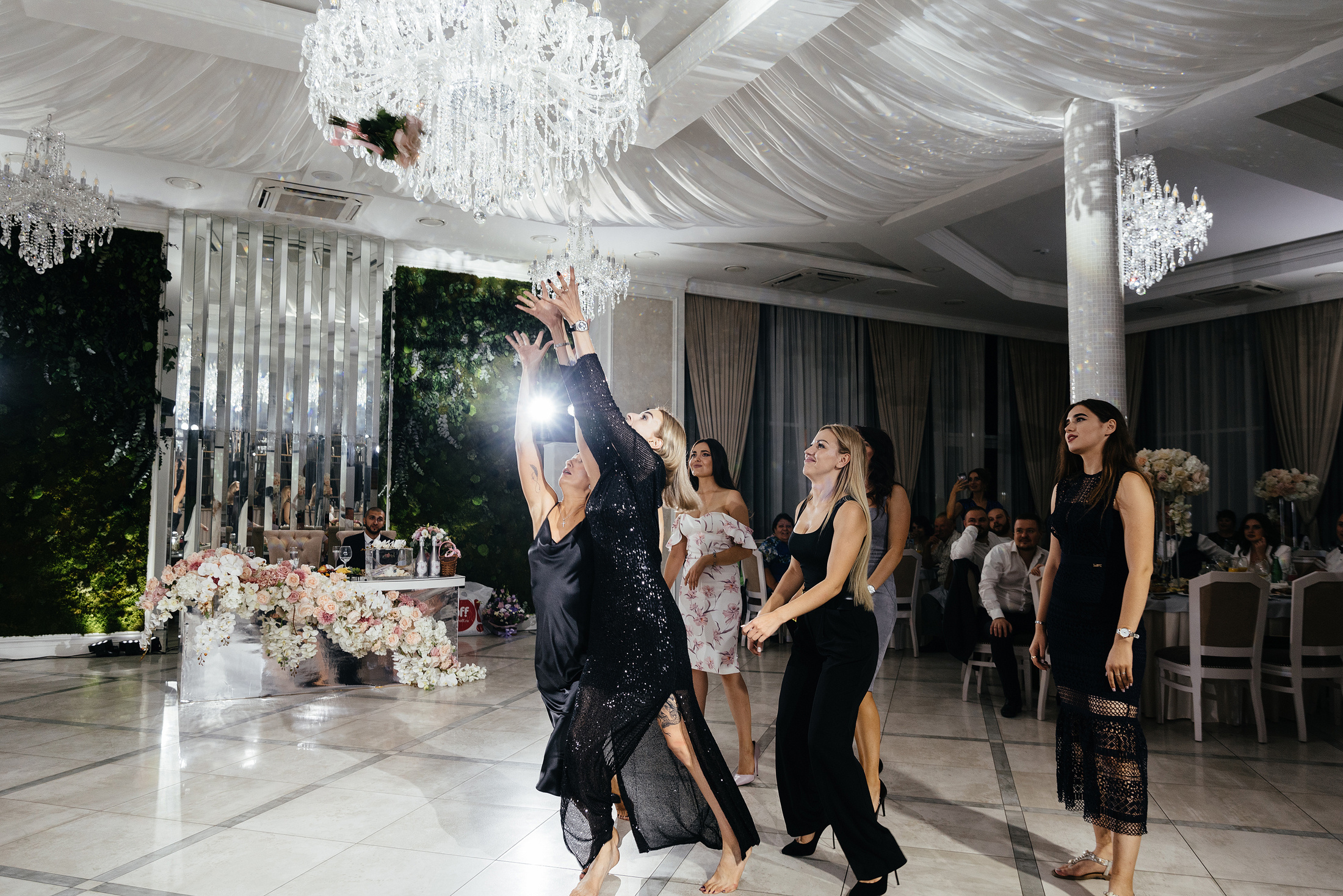 Андрей и Ксюша. Свадебные, портретные и семейные фотографы в Петербурге