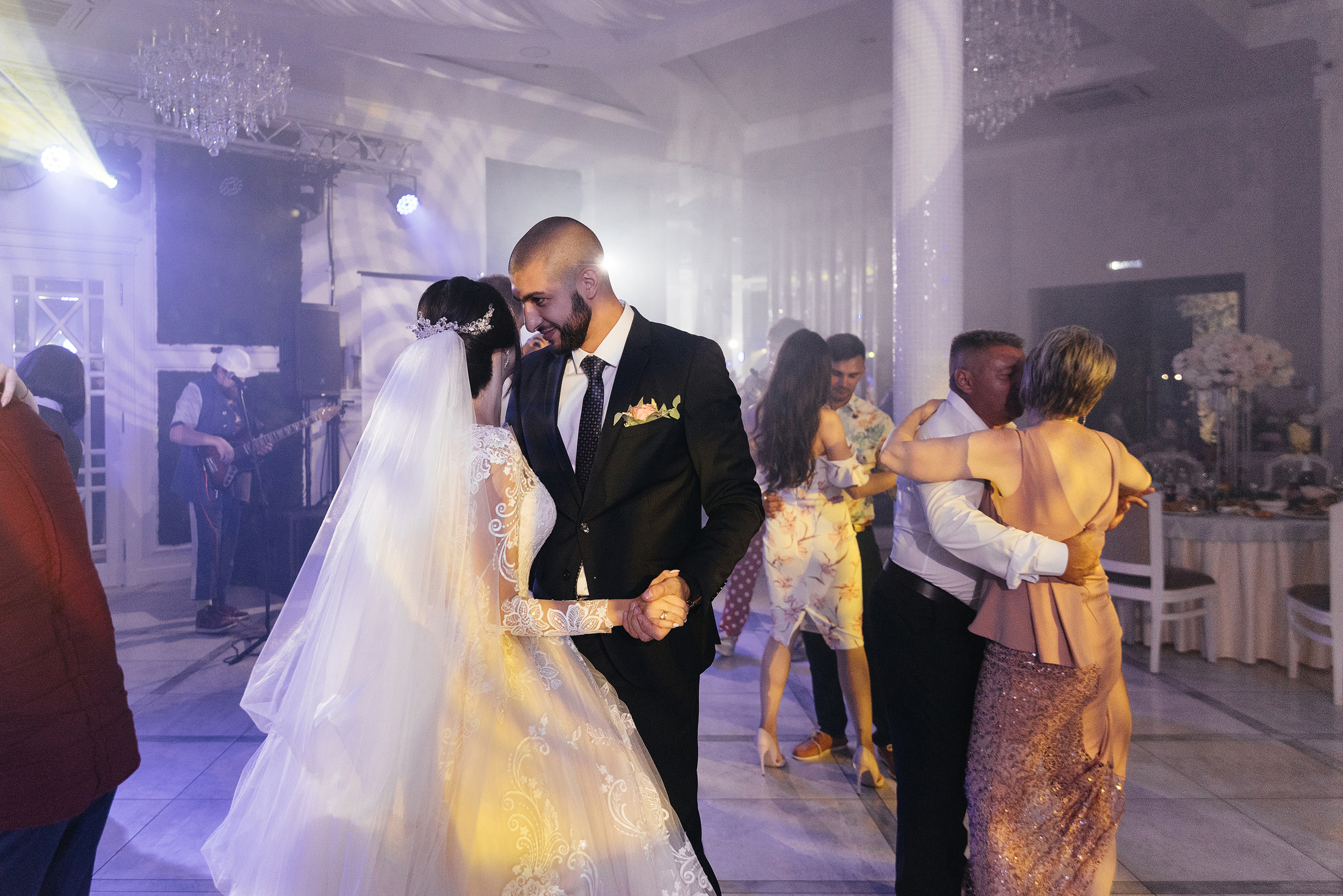 Андрей и Ксюша. Свадебные, портретные и семейные фотографы в Петербурге