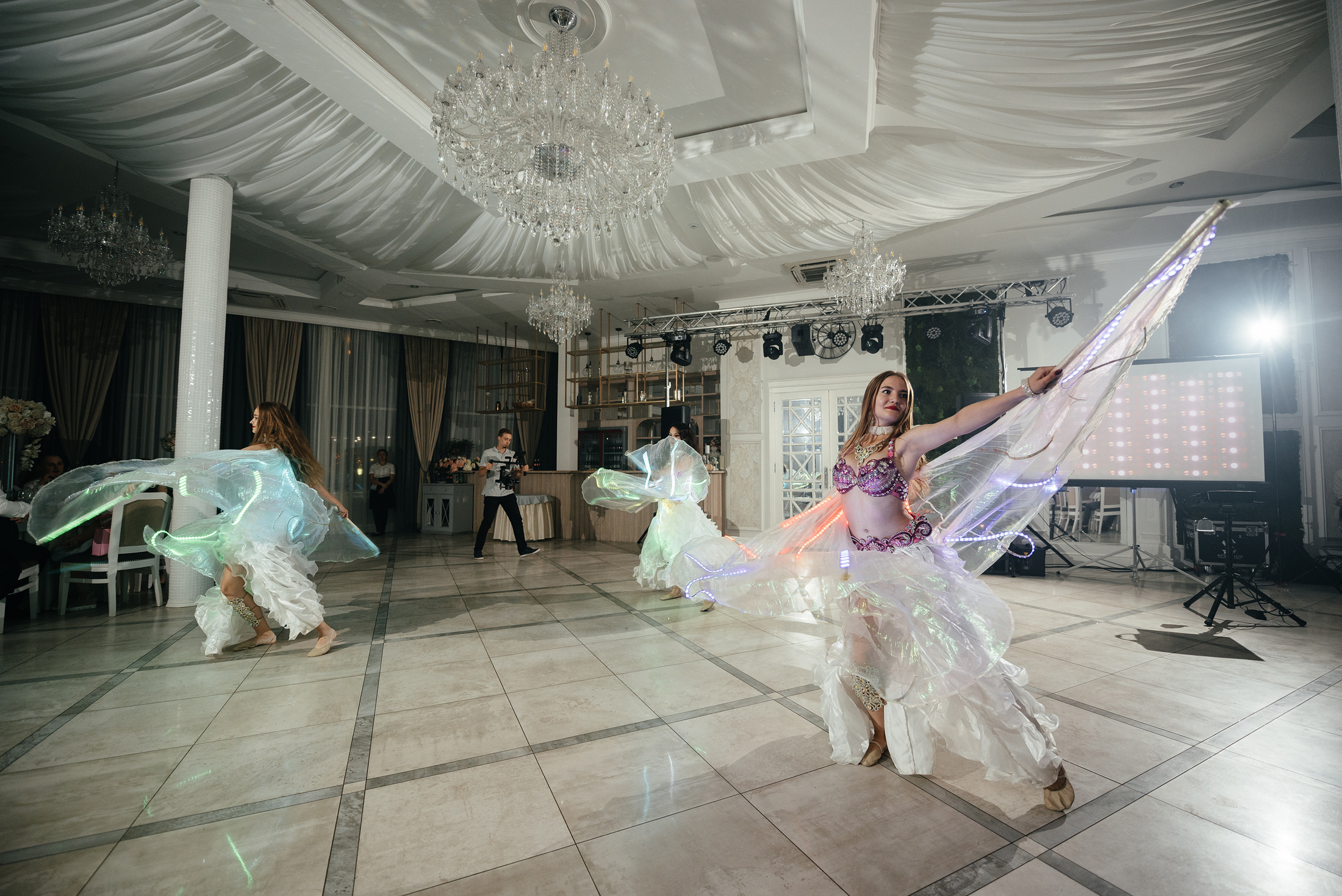 Андрей и Ксюша. Свадебные, портретные и семейные фотографы в Петербурге